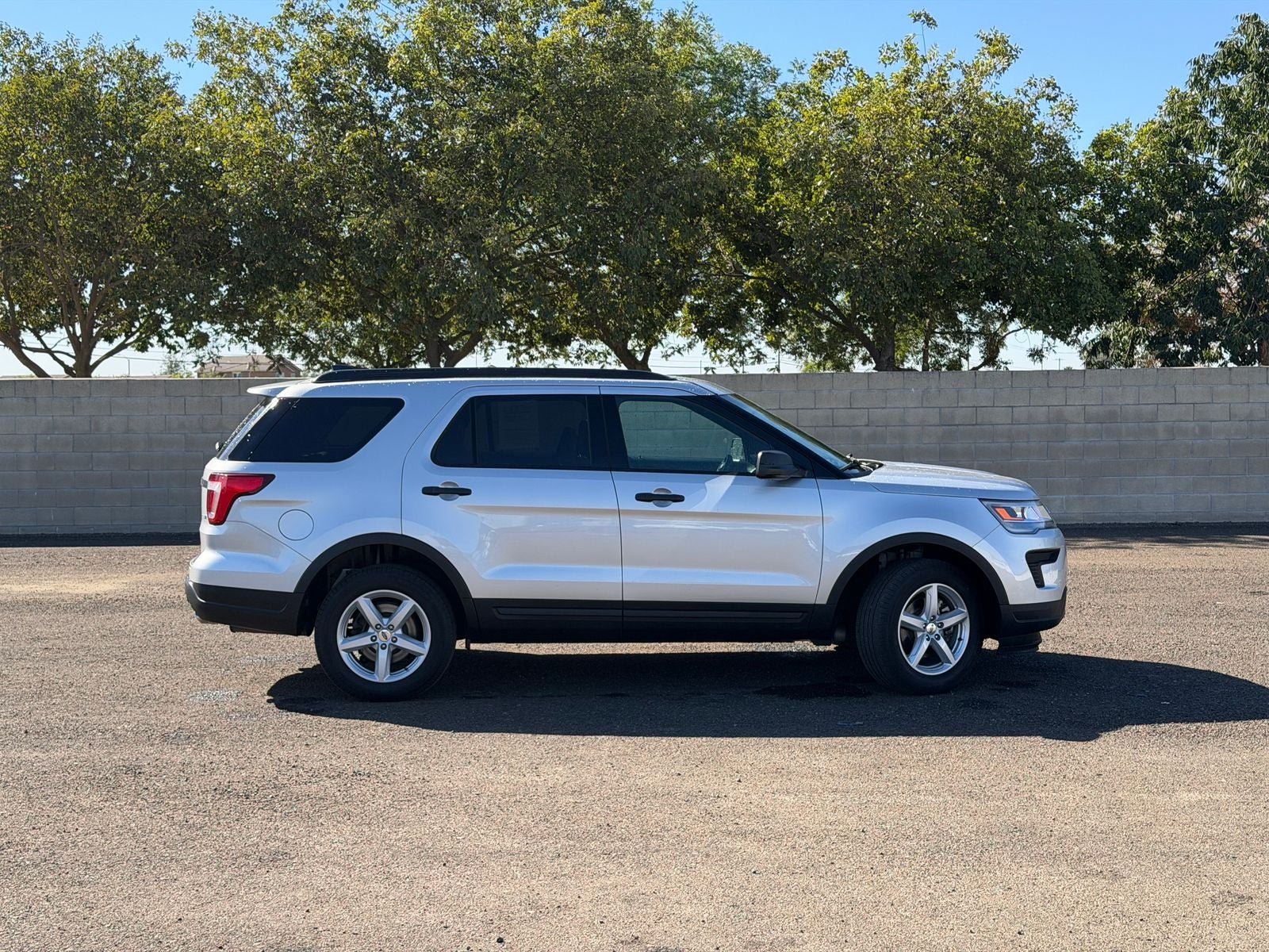 2018 Ford Explorer Base