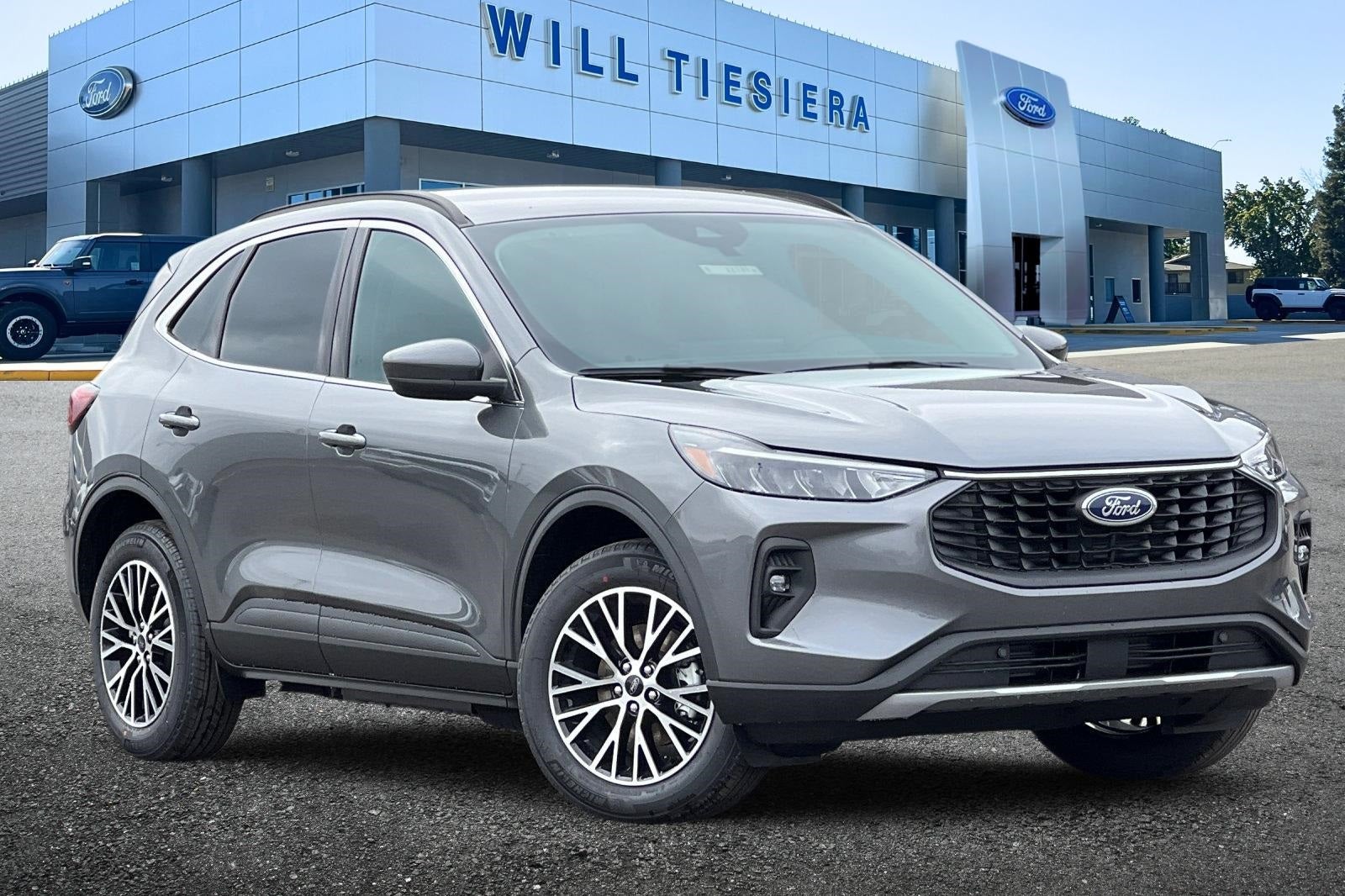 2025 Ford Escape Plug-In Hybrid Base