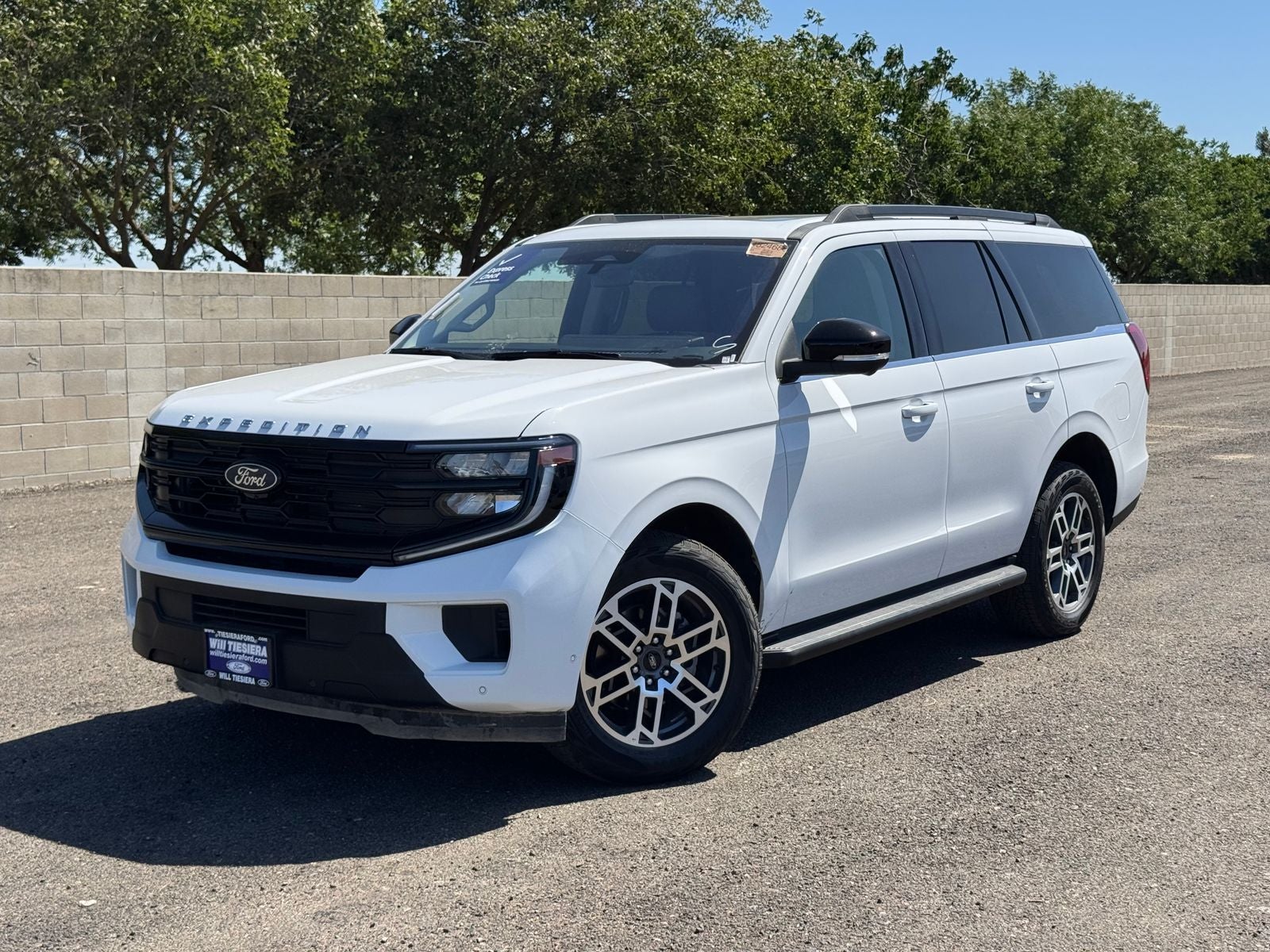 2025 Ford Expedition Active