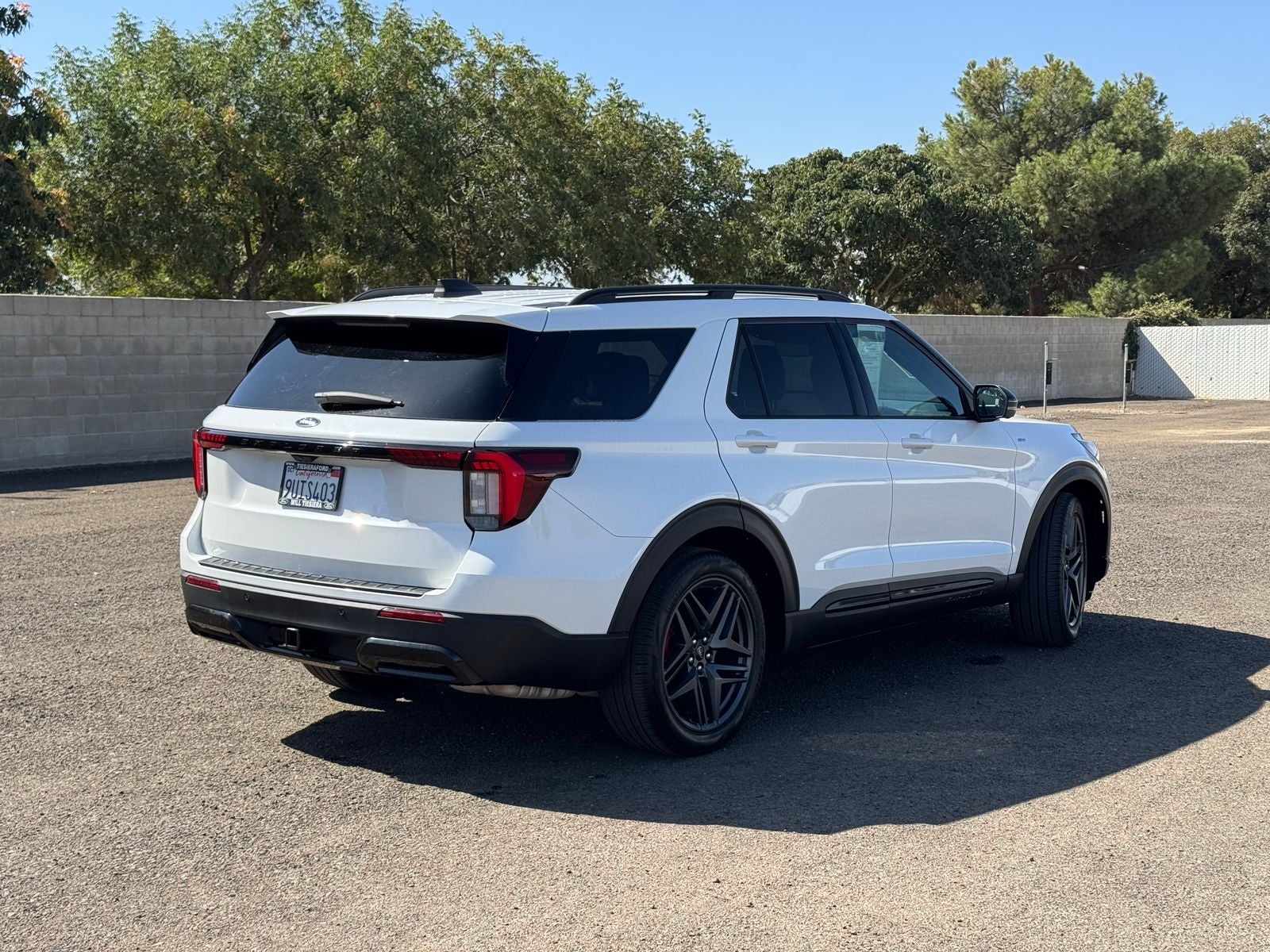 2025 Ford Explorer ST-Line