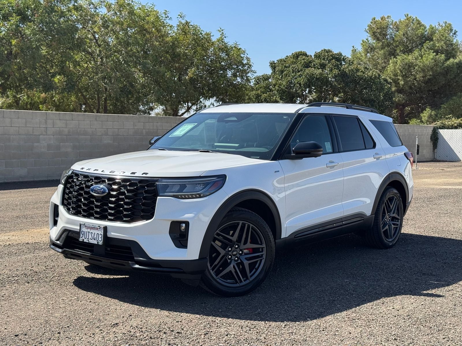 2025 Ford Explorer ST-Line