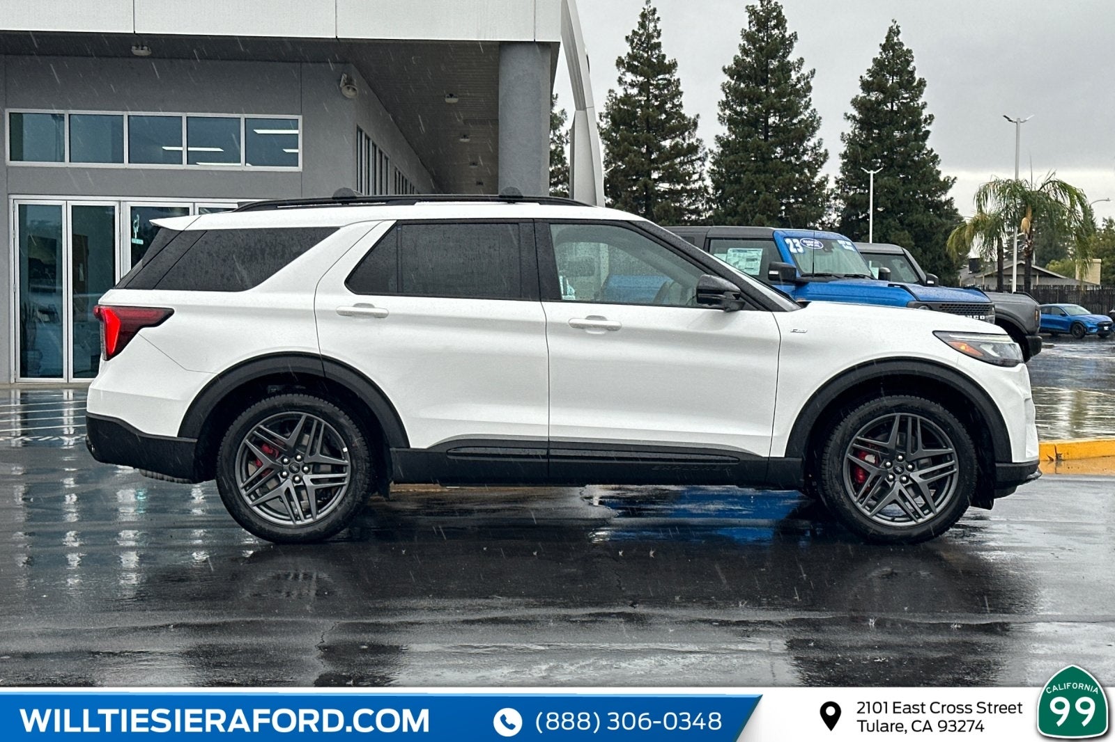 2025 Ford Explorer ST-Line