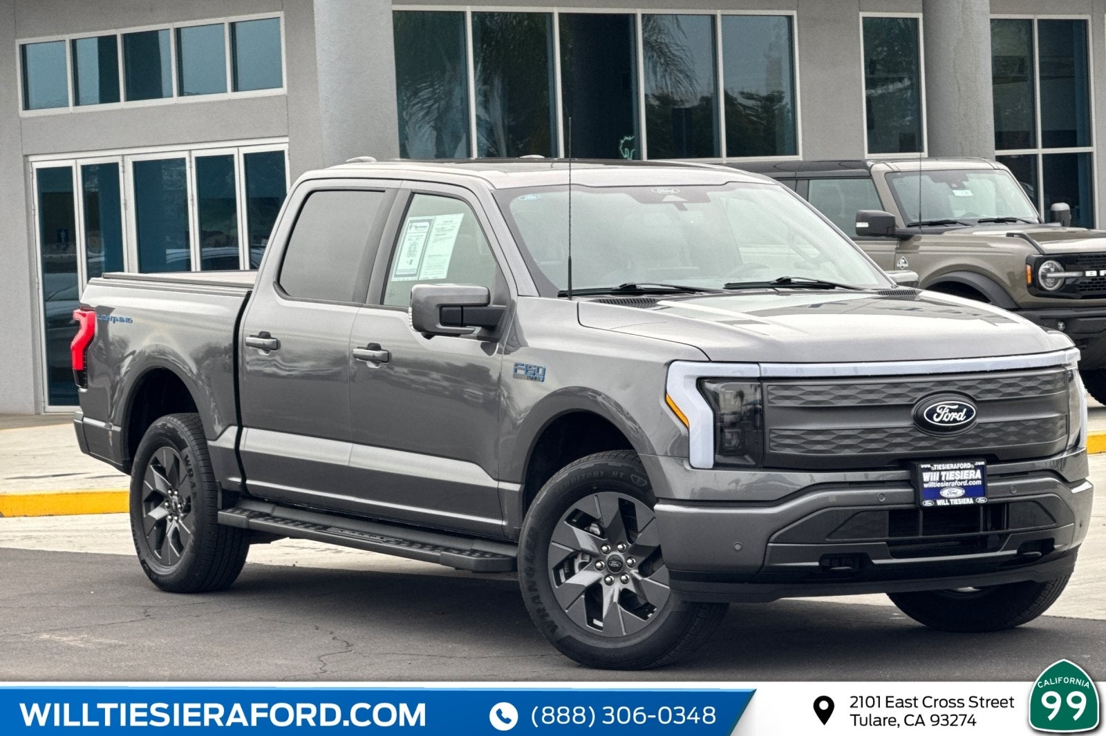 2025 Ford F-150 Lightning Lariat