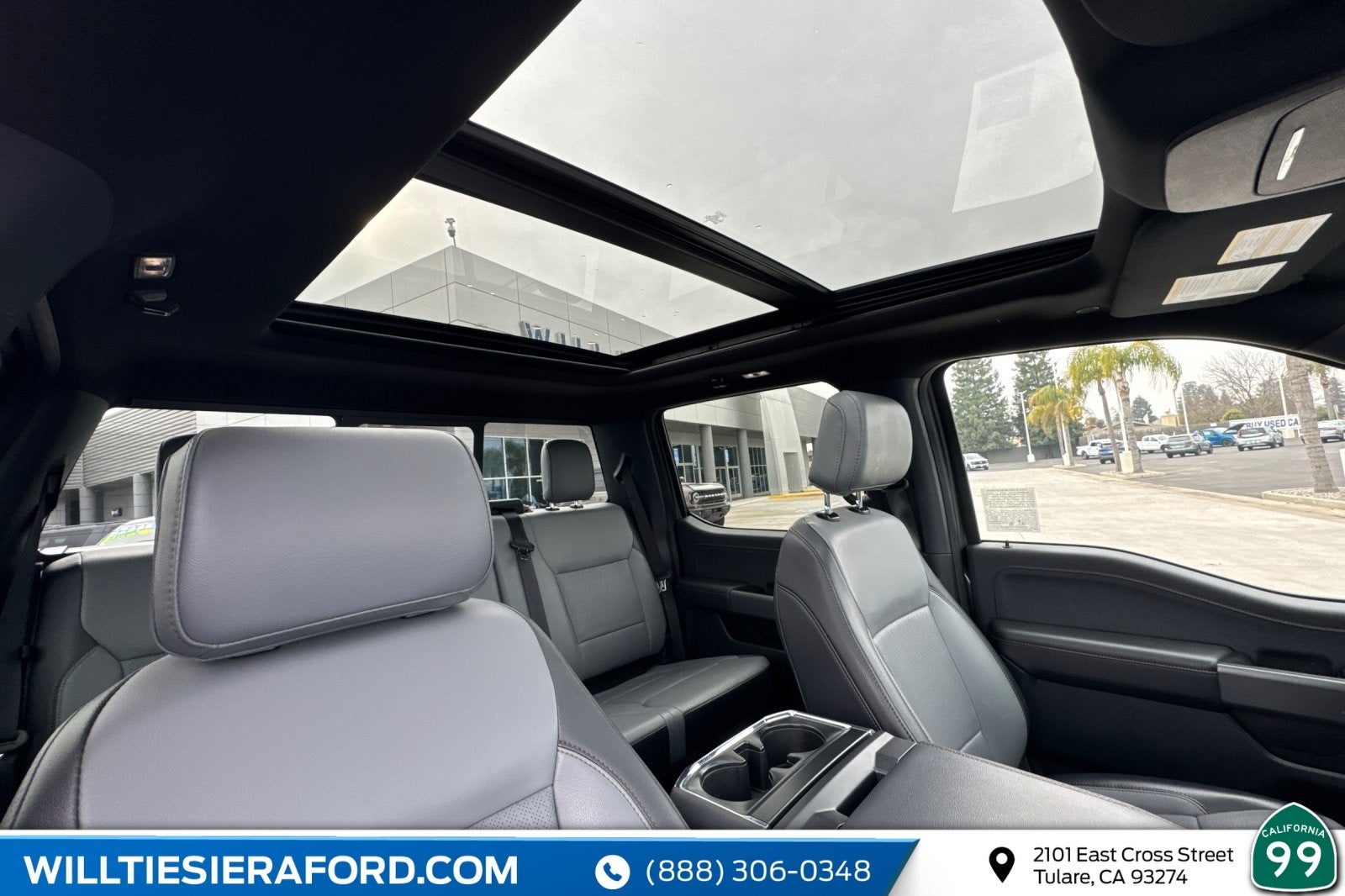 2025 Ford F-150 Lightning Lariat