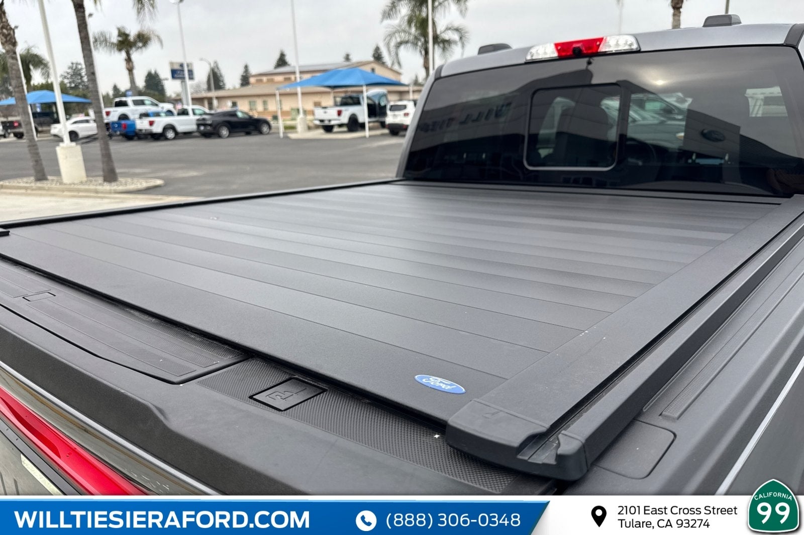 2025 Ford F-150 Lightning Lariat