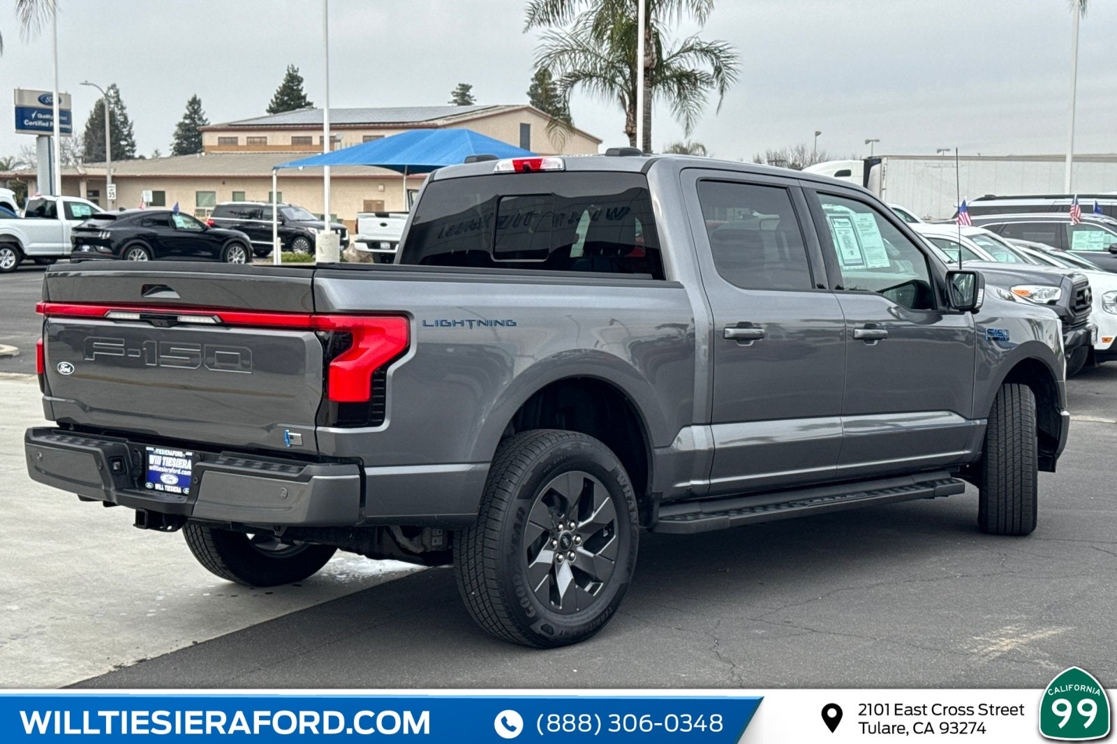 2025 Ford F-150 Lightning Lariat