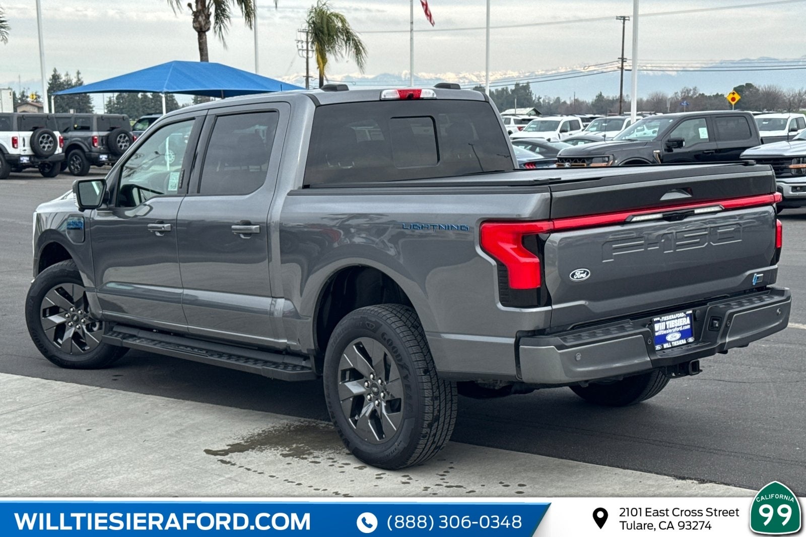 2025 Ford F-150 Lightning Lariat