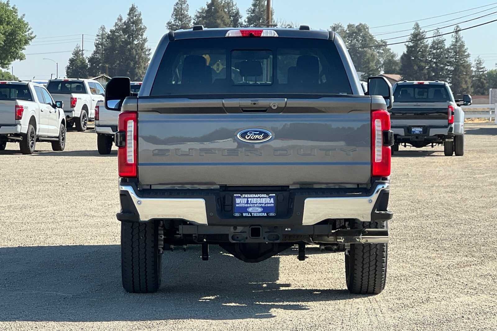 2026 Ford F-350SD Lariat