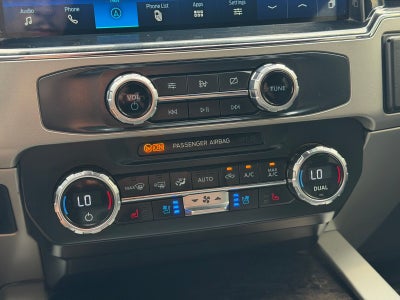 2022 Ford F-350SD Lariat TREMOR W/BLACK PKG