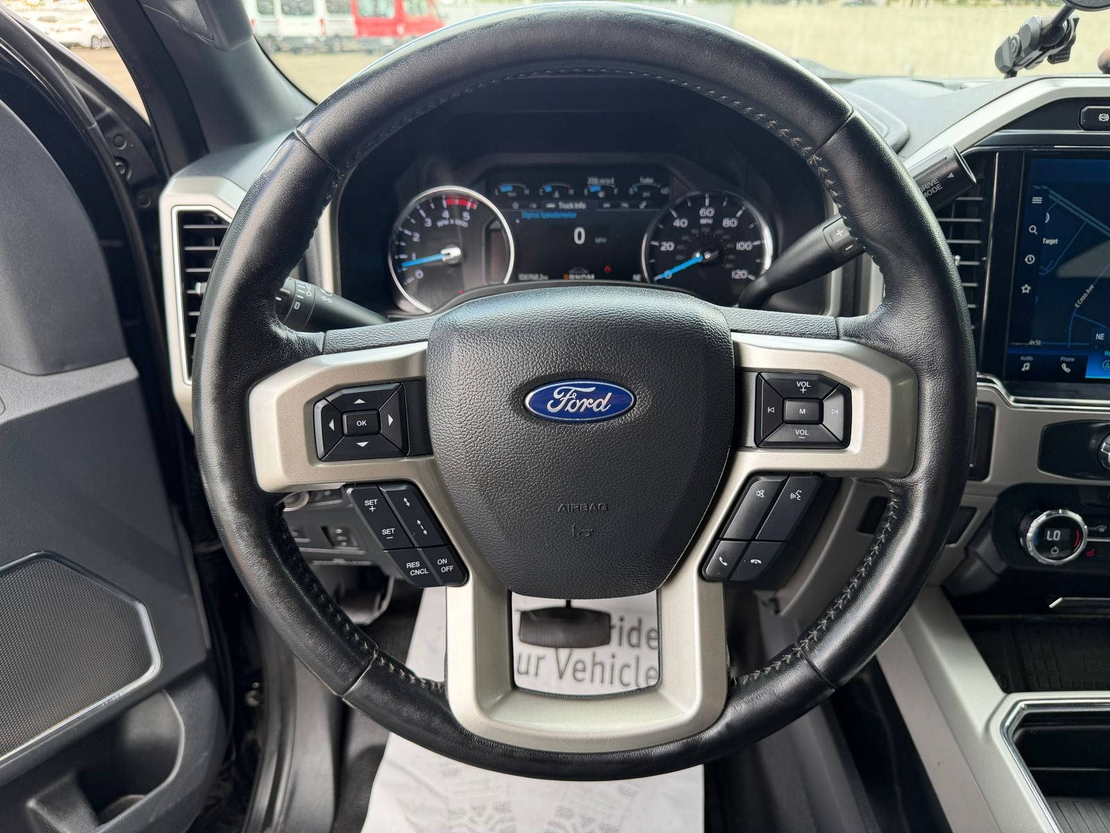2022 Ford F-350SD Lariat TREMOR W/BLACK PKG