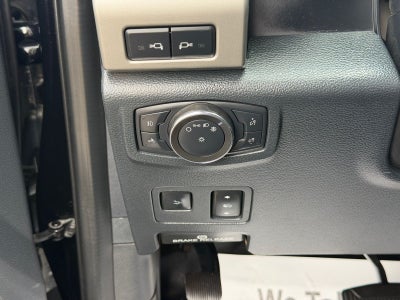 2022 Ford F-350SD Lariat TREMOR W/BLACK PKG