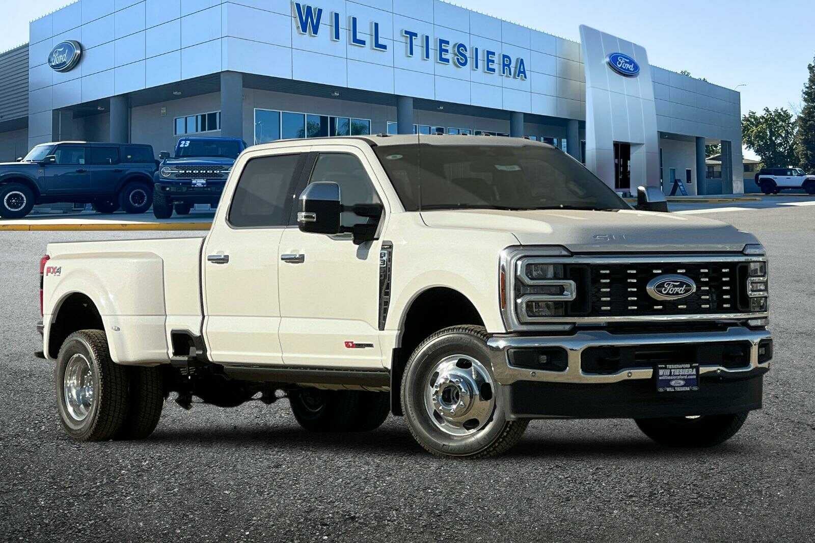 2027 Ford F-350SD Lariat DRW