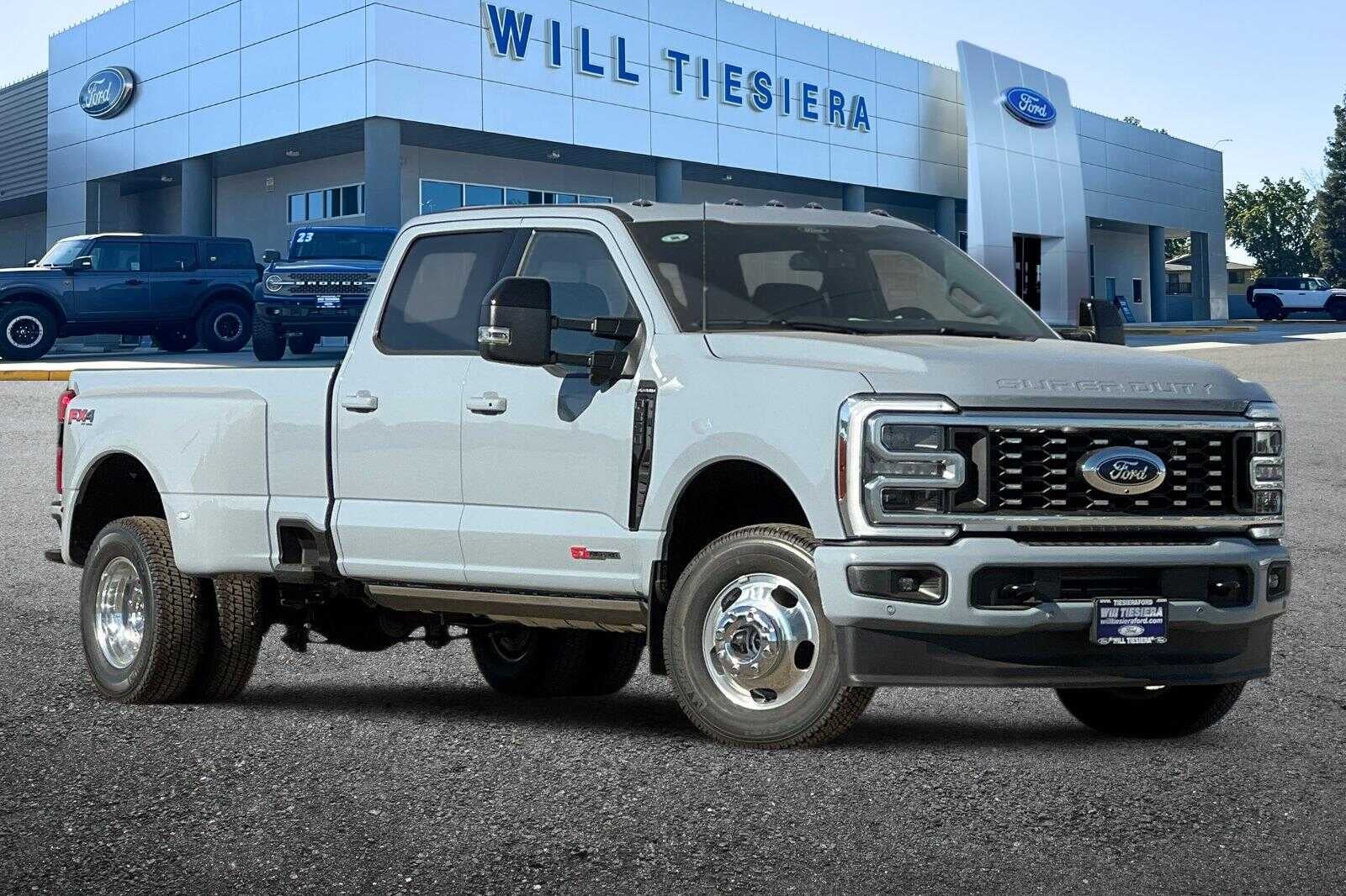 2026 Ford F-350 Platinum 4x4 Crew Cab 8' Box DRW's photo