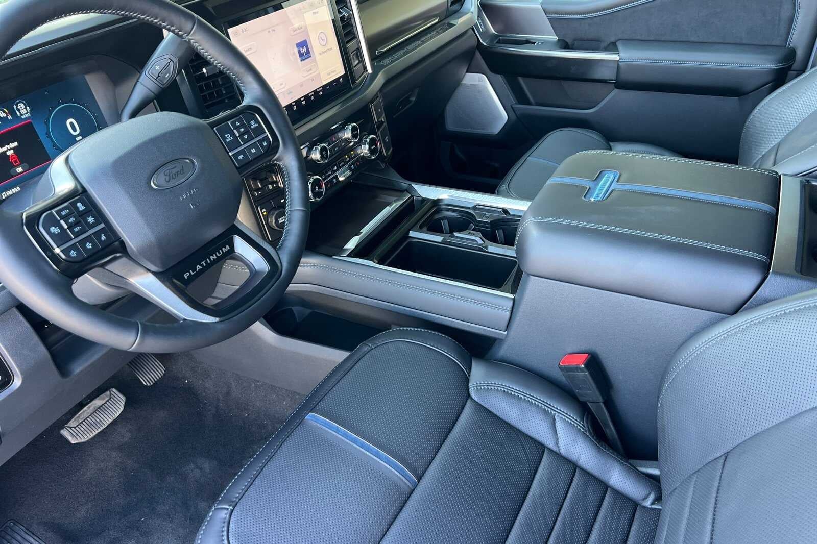 2026 Ford F-350SD Platinum DRW