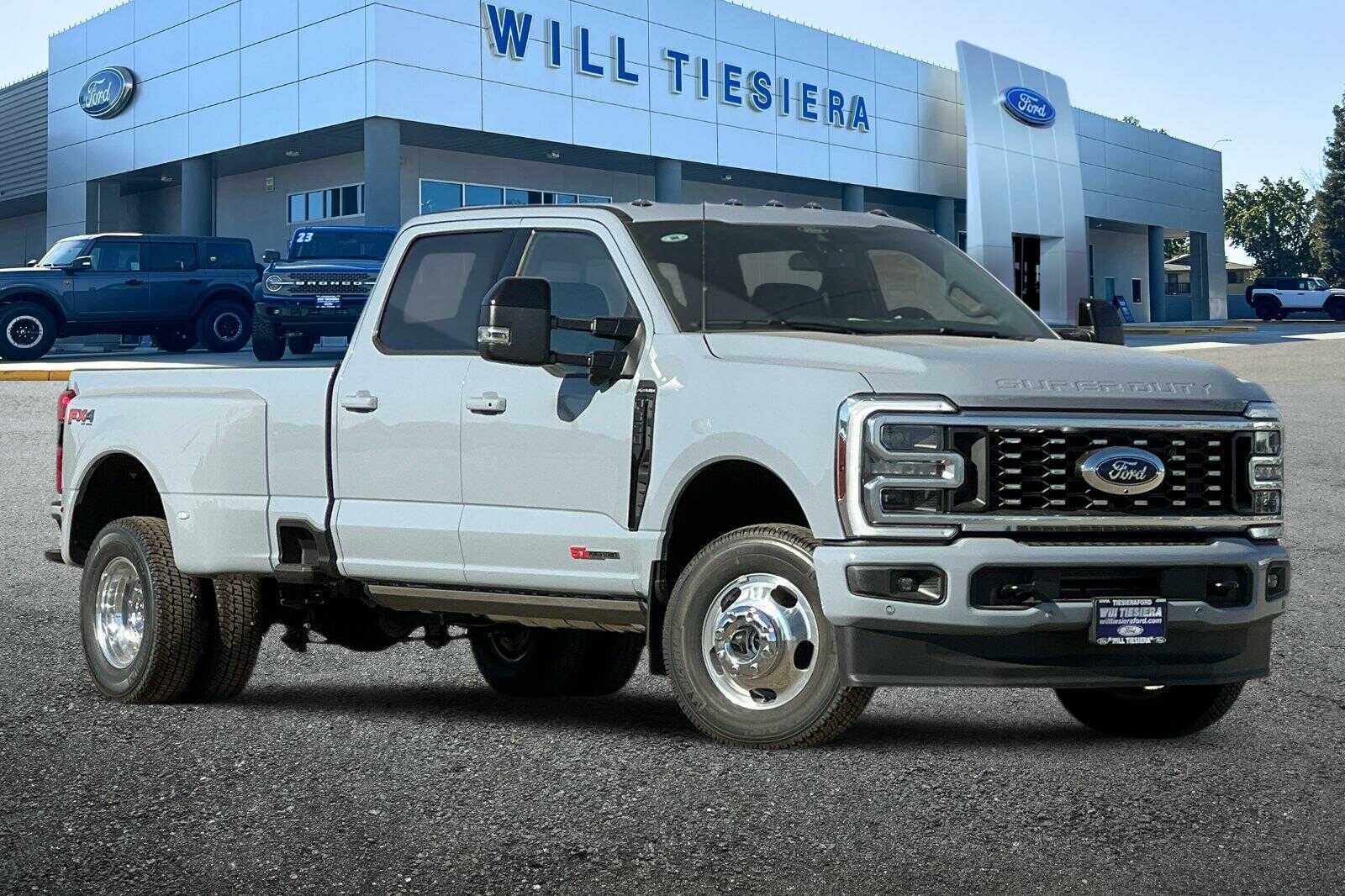 2026 Ford F-350SD Platinum DRW
