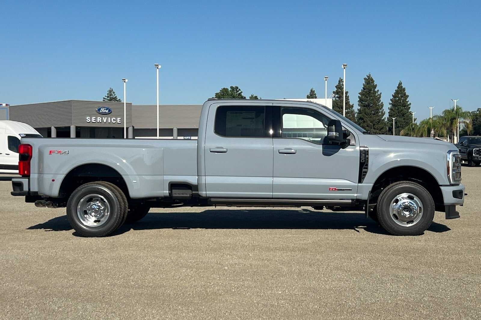 2026 Ford F-350SD Platinum DRW