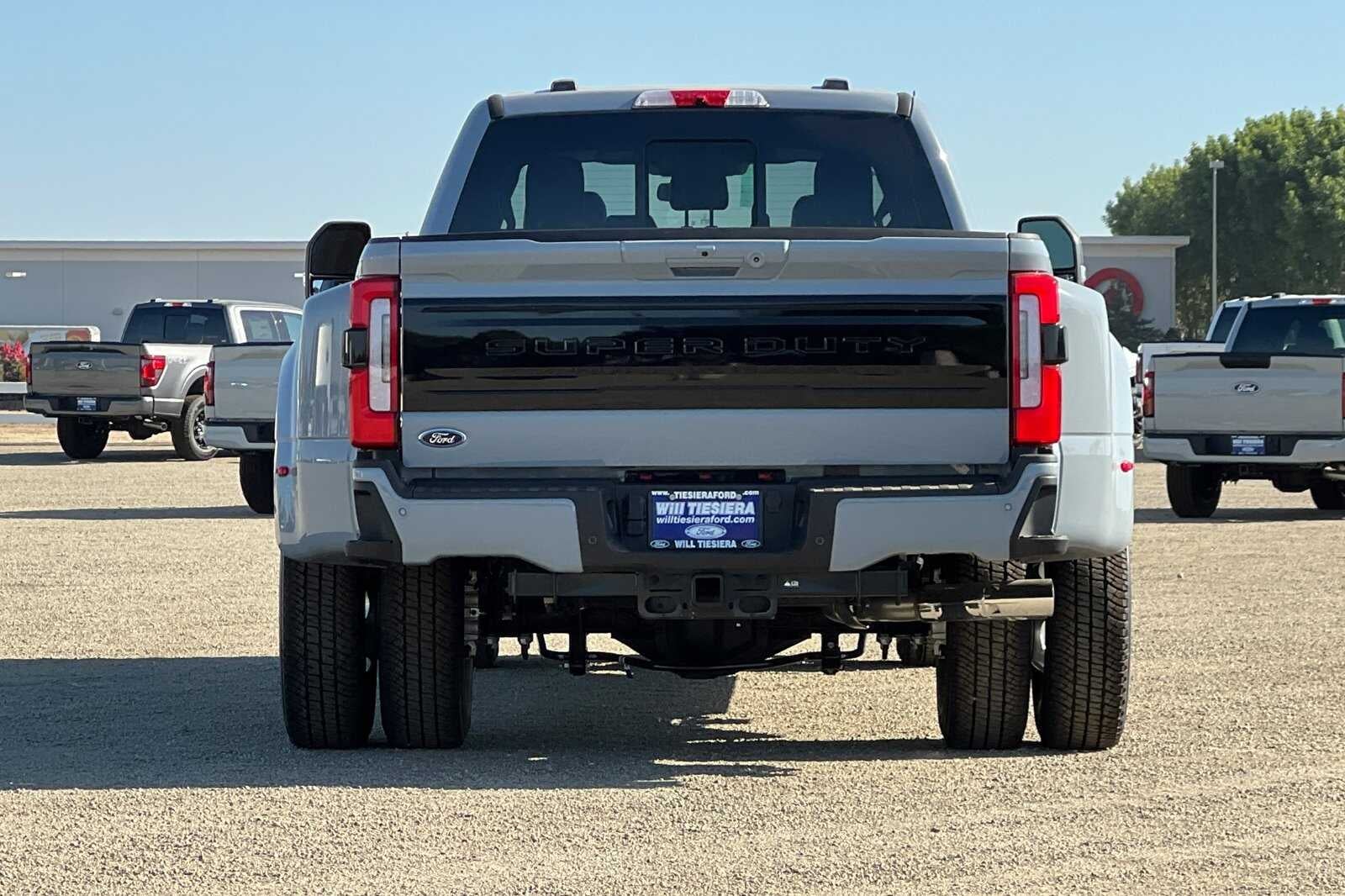 2026 Ford F-350SD Platinum DRW