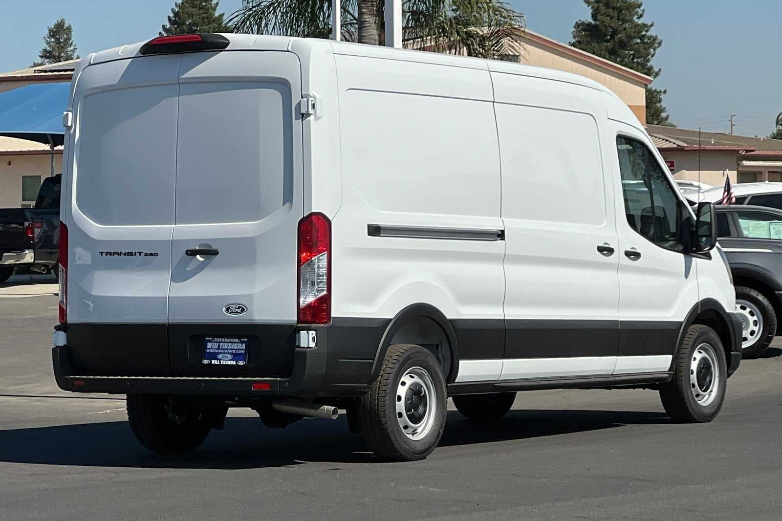 2026 Ford Transit-250 Base