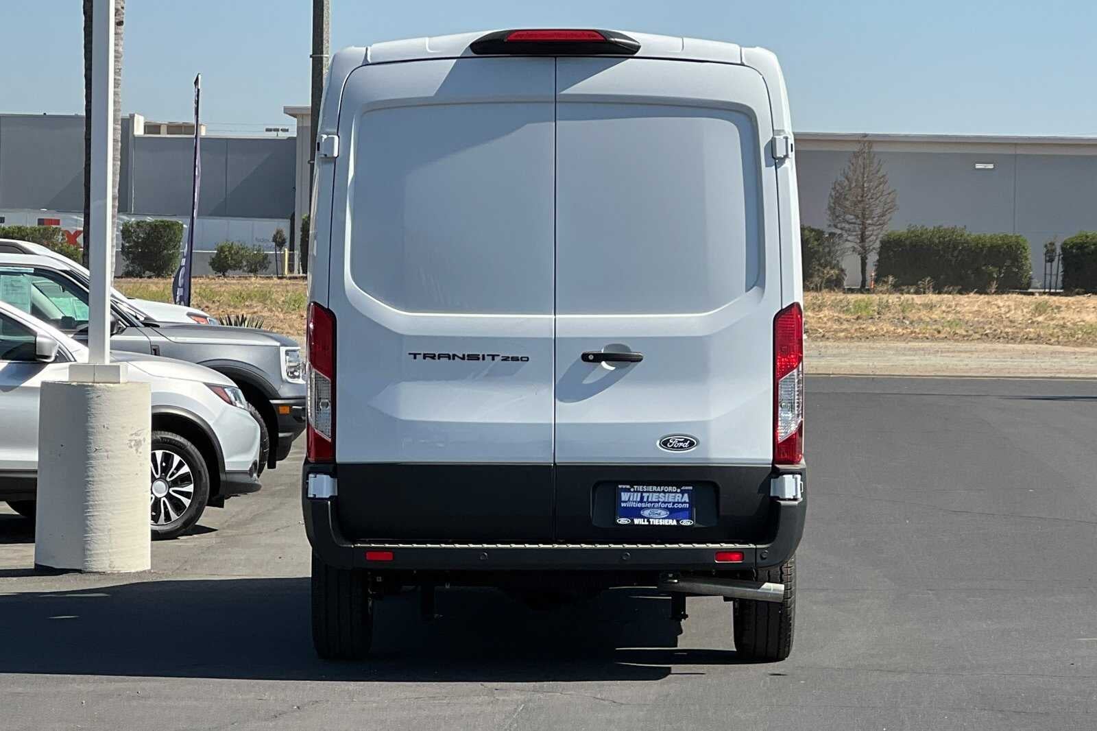 2026 Ford Transit-250 Base
