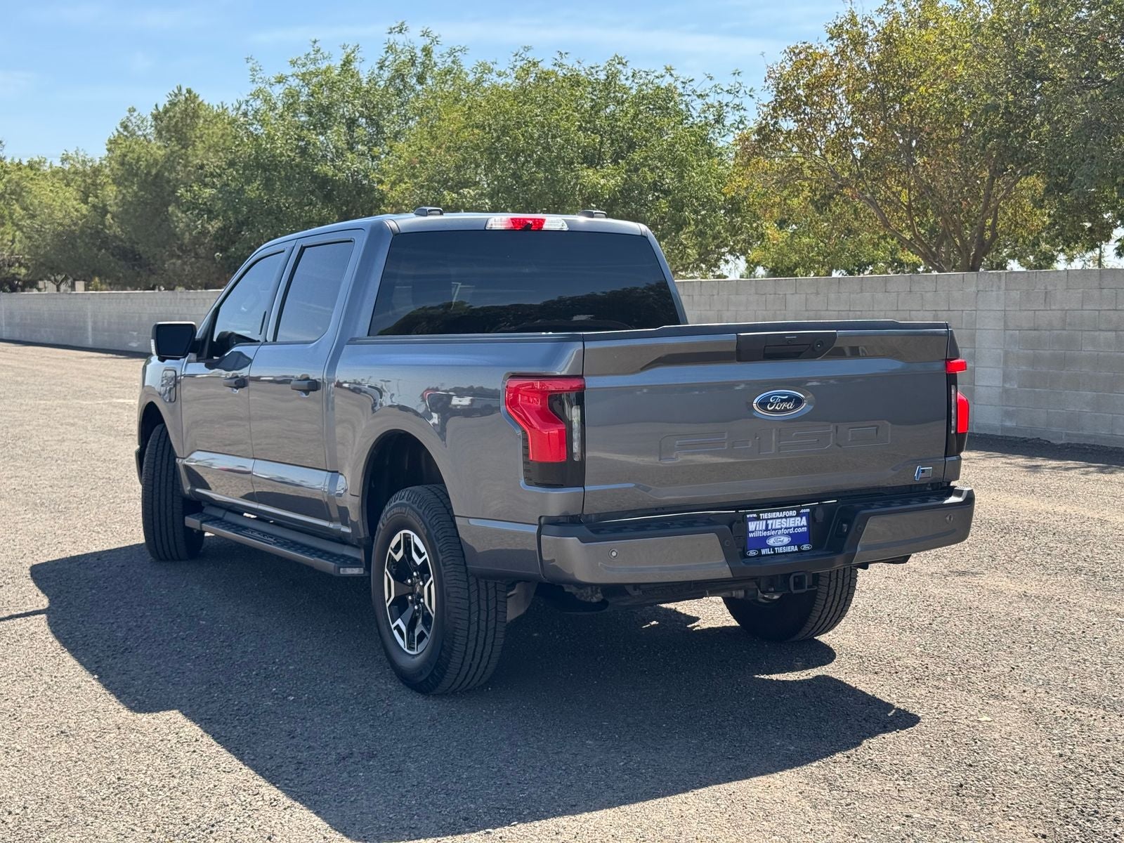 2023 Ford F-150 Lightning XLT