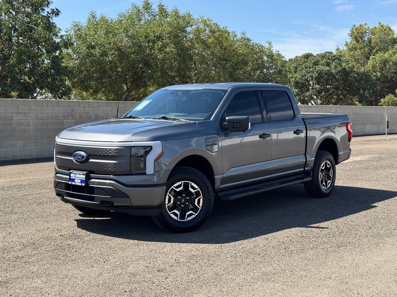 2023 Ford F-150 Lightning XLT