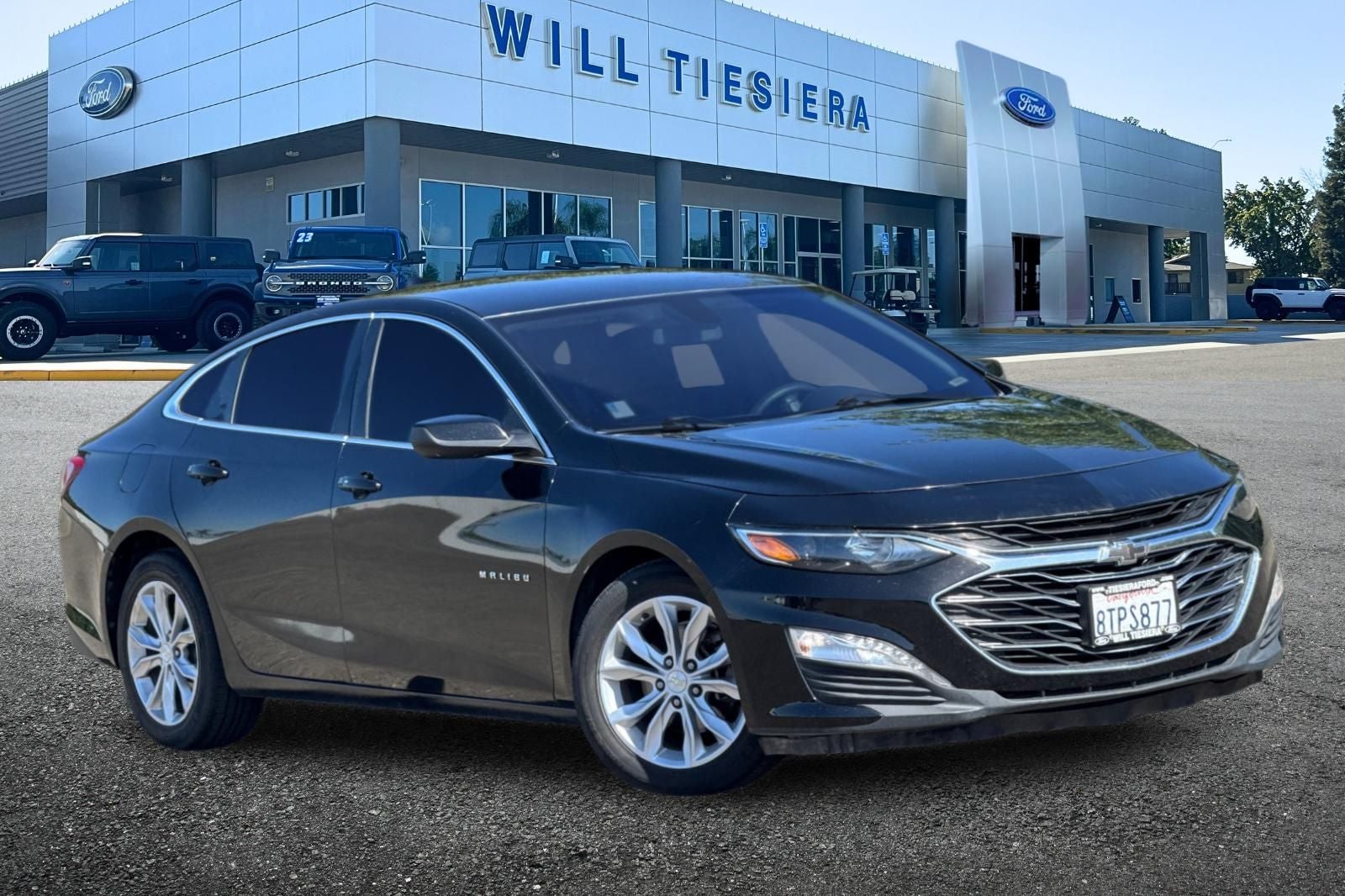 Used 2019 Chevrolet Malibu 1LT with VIN 1G1ZD5ST5KF143406 for sale in Tulare, CA