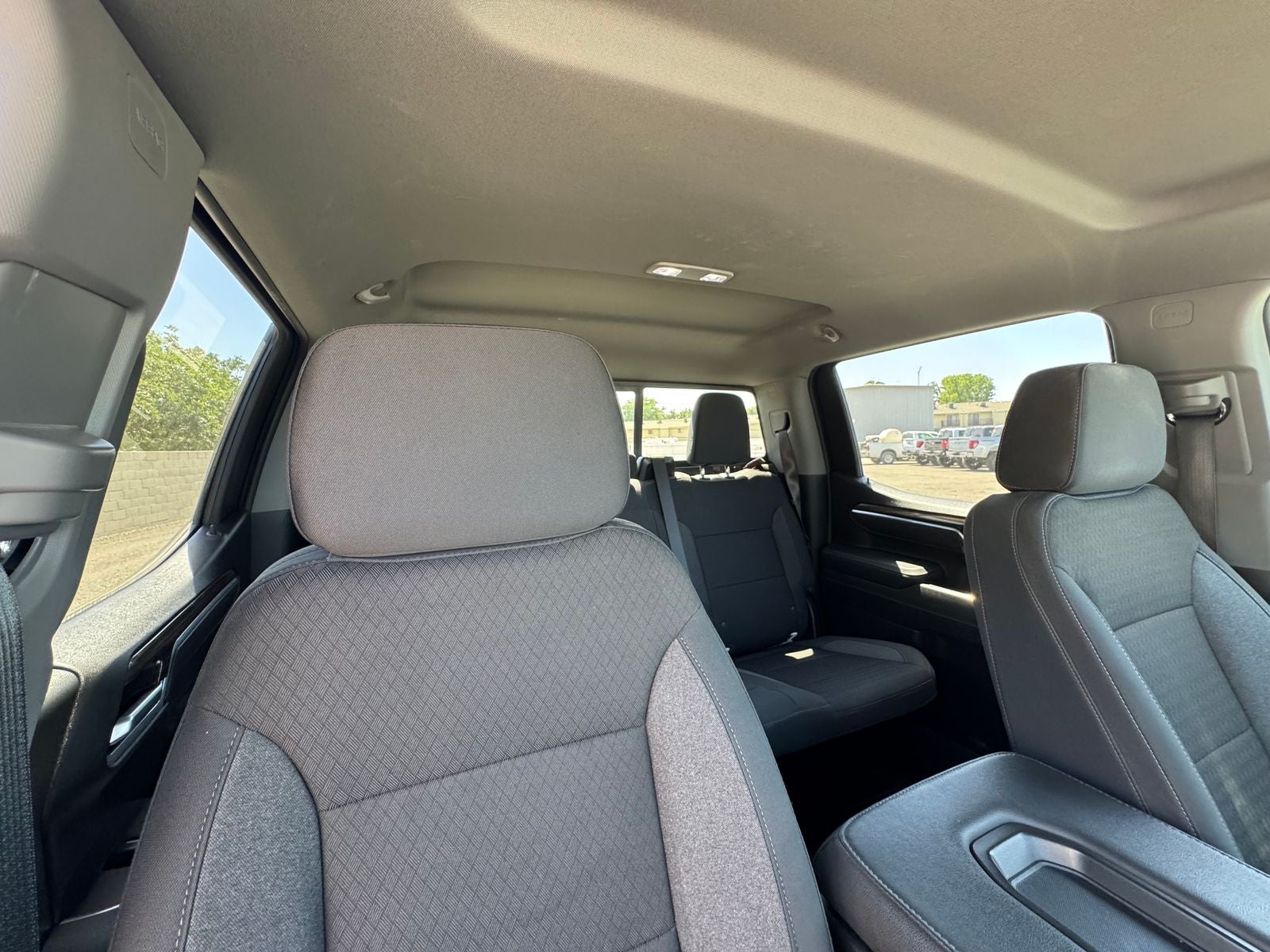 2025 Chevrolet Silverado 1500 LT LT1