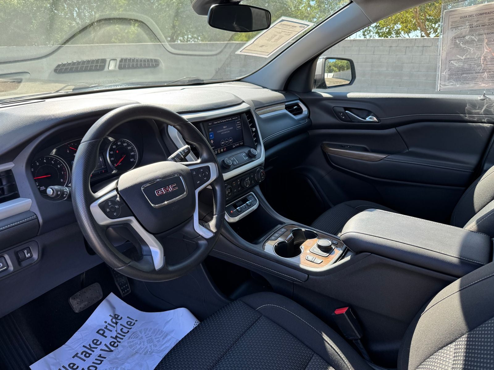 2023 GMC Acadia SLE