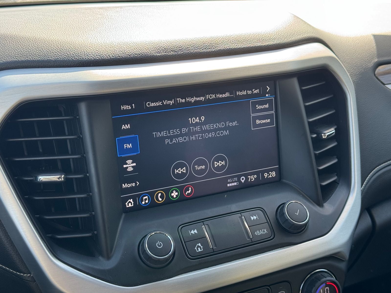 2023 GMC Acadia SLE