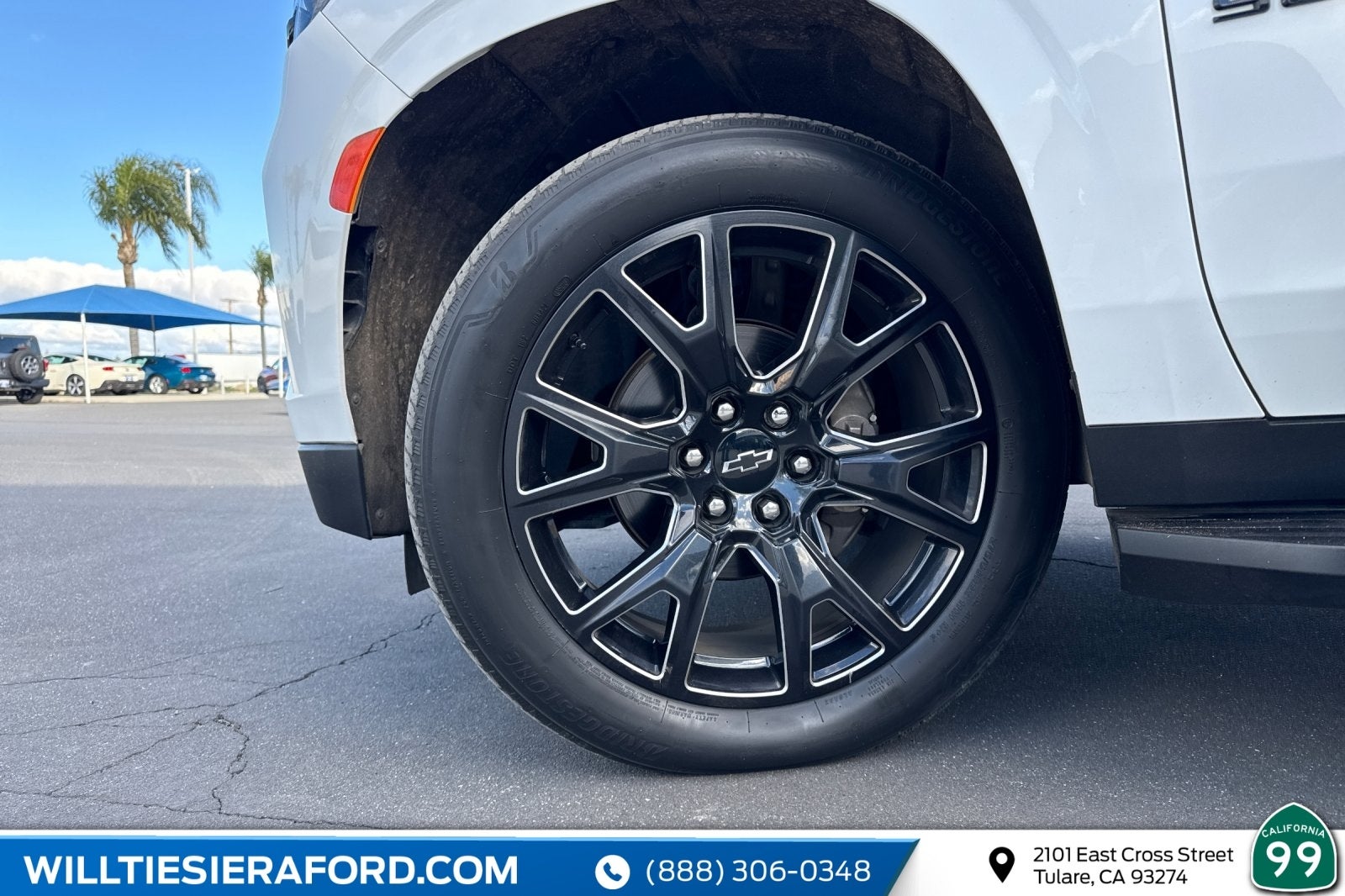 2023 Chevrolet Suburban RST