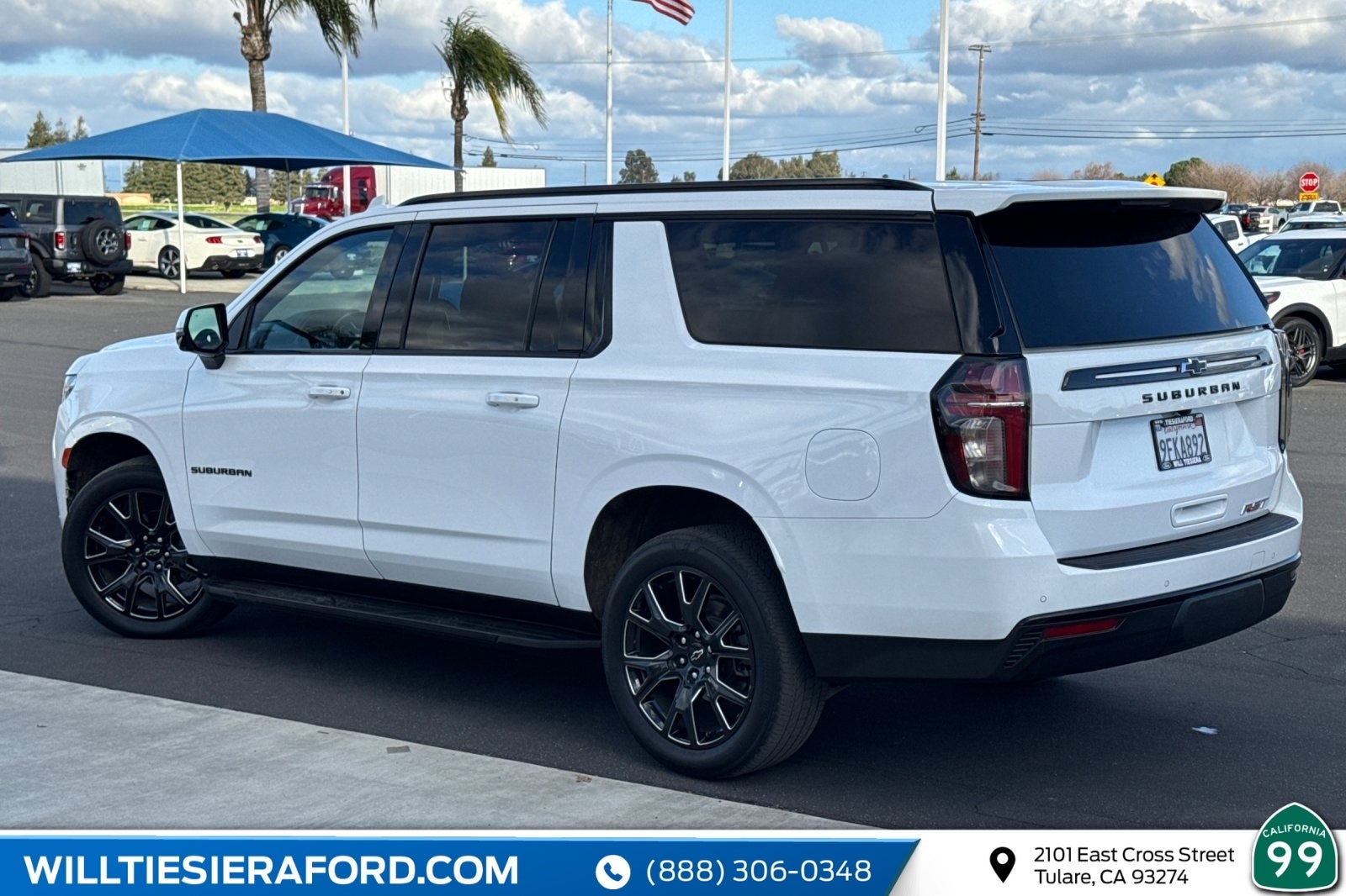 2023 Chevrolet Suburban RST