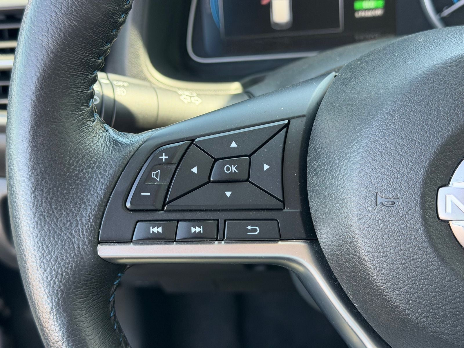 2023 Nissan Leaf SV Plus