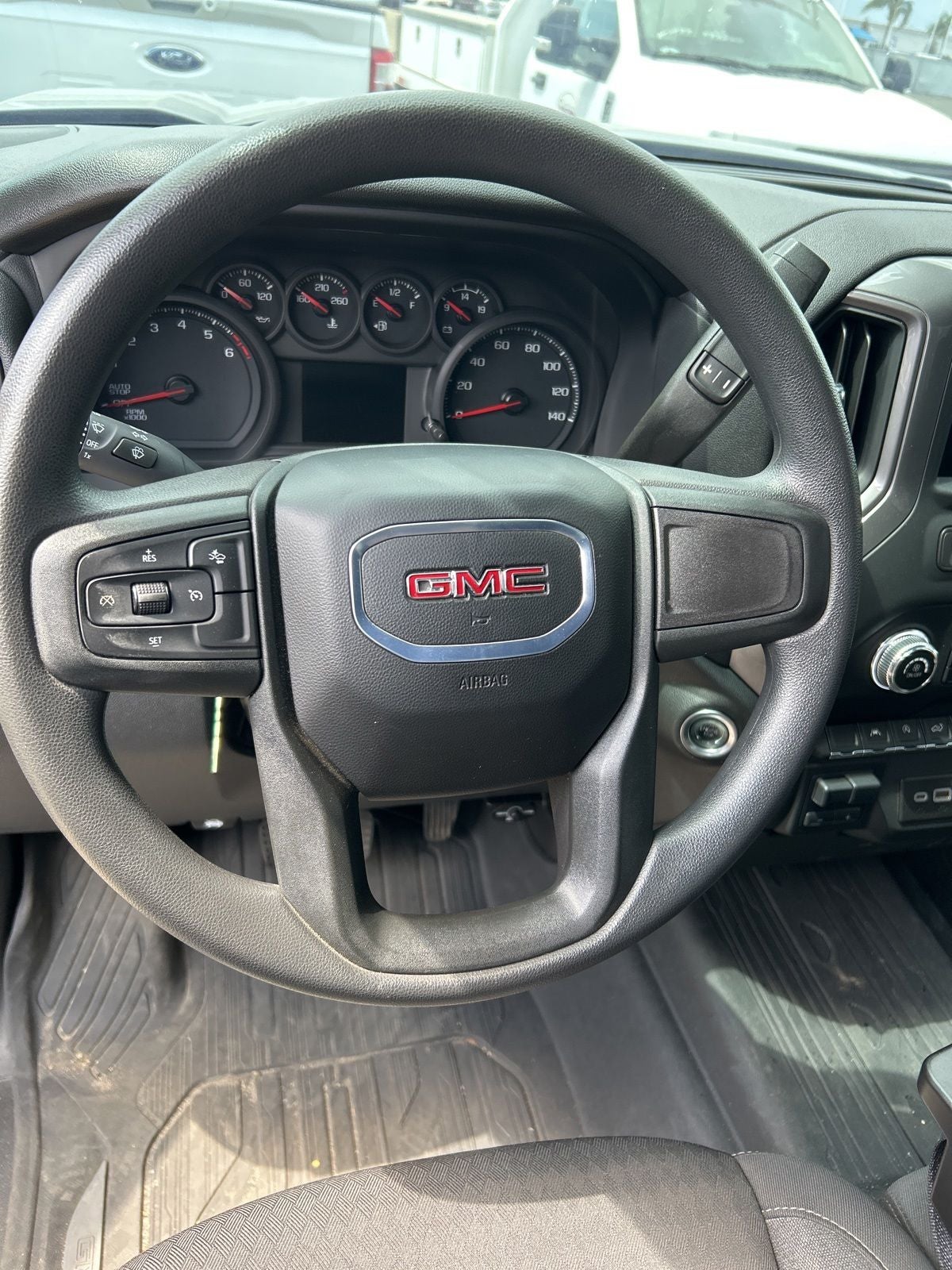 2024 GMC Sierra 1500 Pro