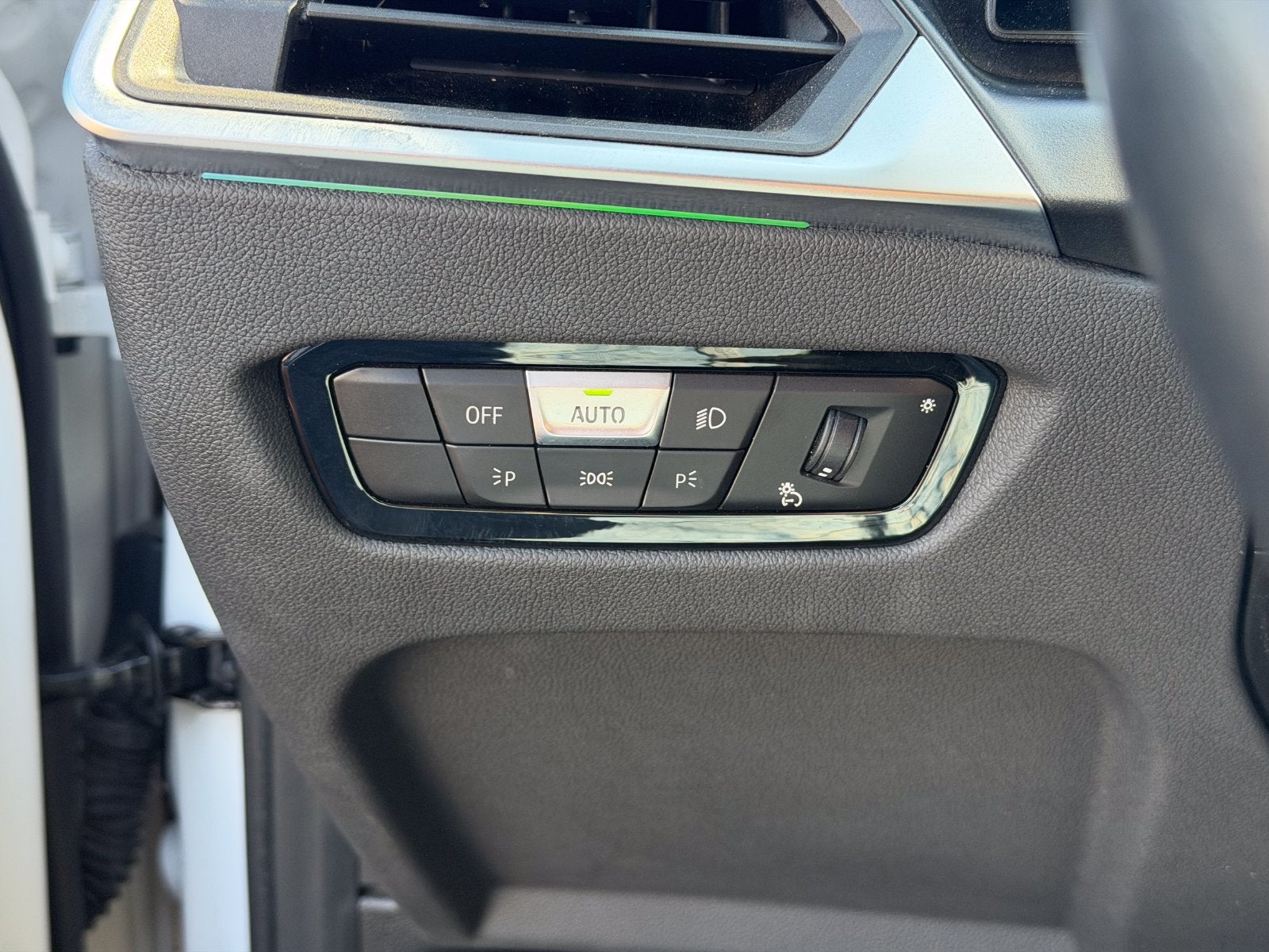 2024 BMW 3 Series 330i