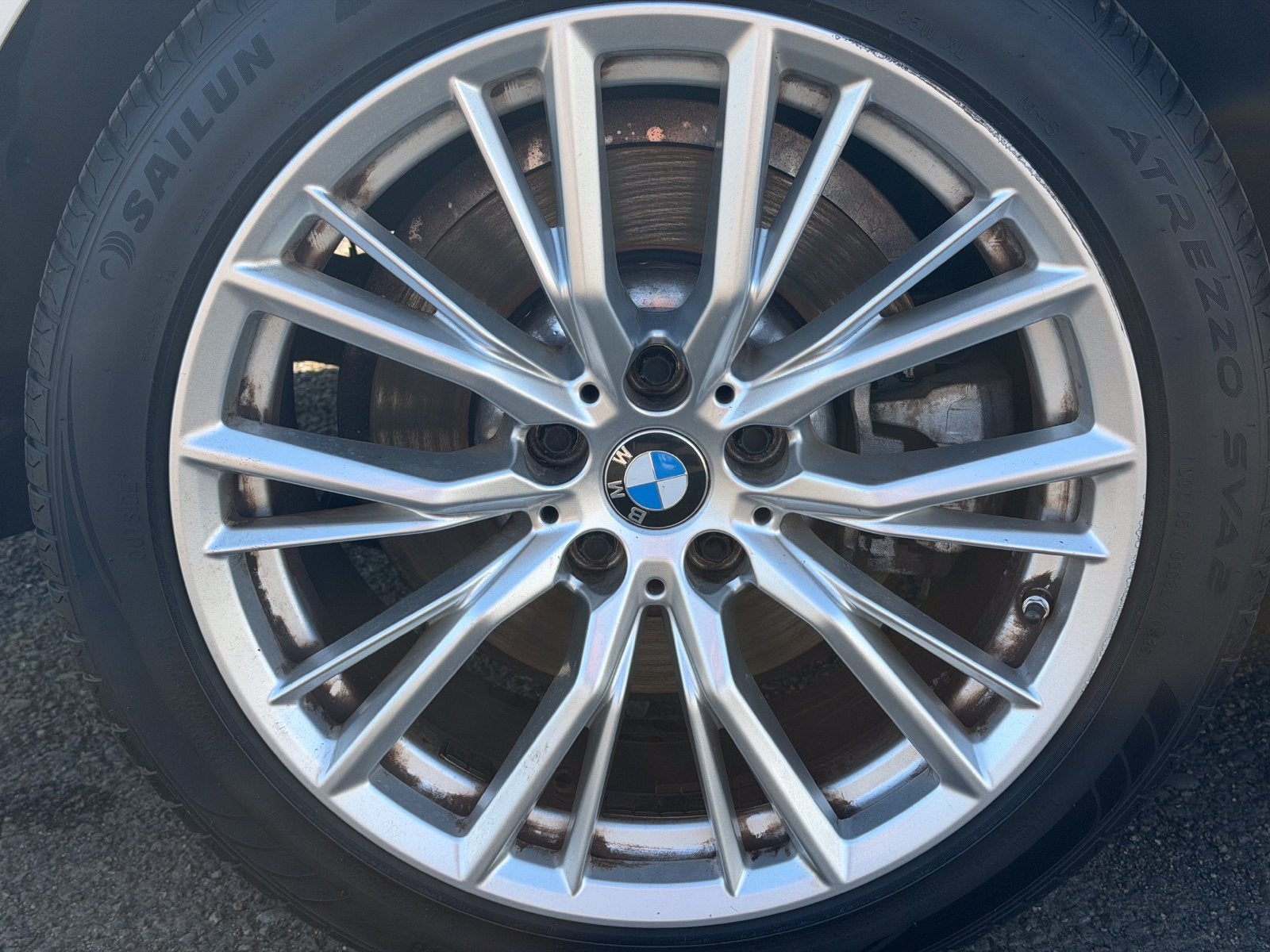 2024 BMW 3 Series 330i