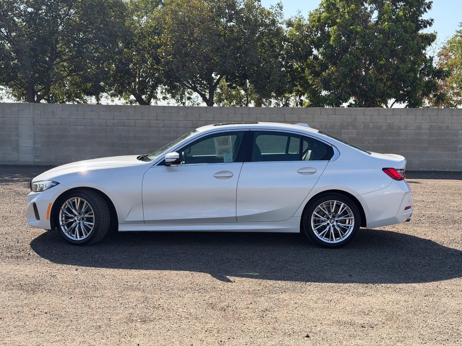 2024 BMW 3 Series 330i