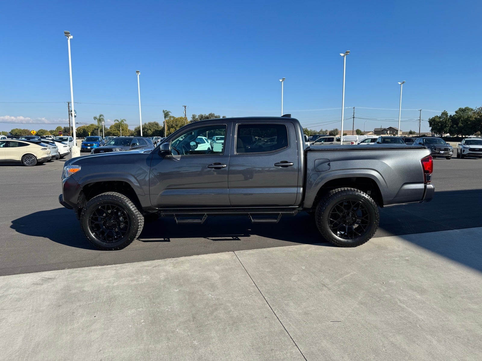 2023 Toyota Tacoma SR V6