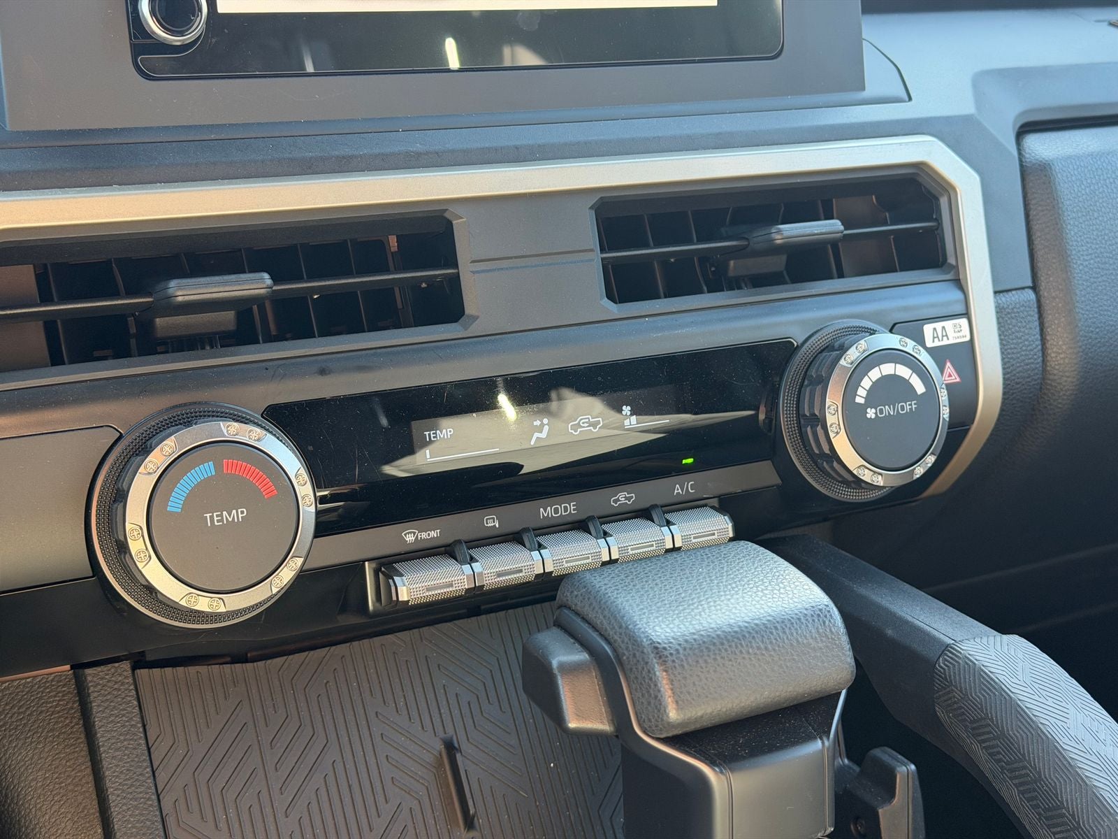2025 Toyota Tacoma SR