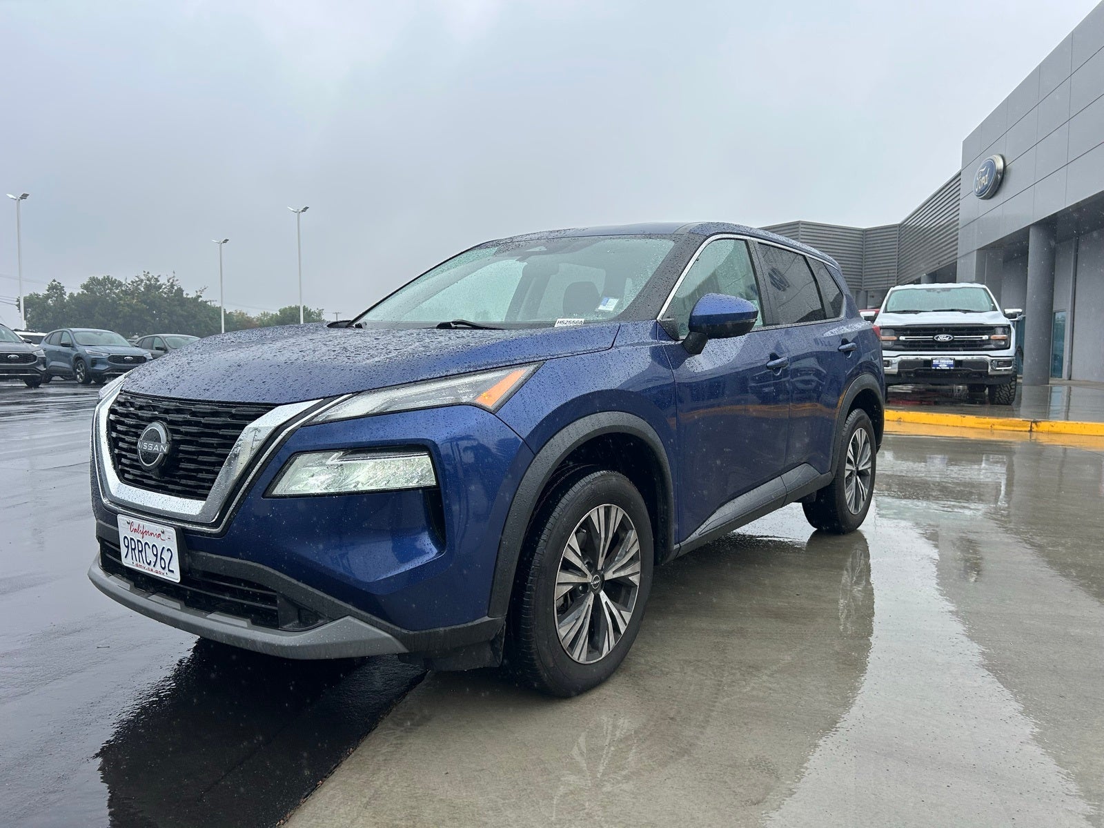 2022 Nissan Rogue SV