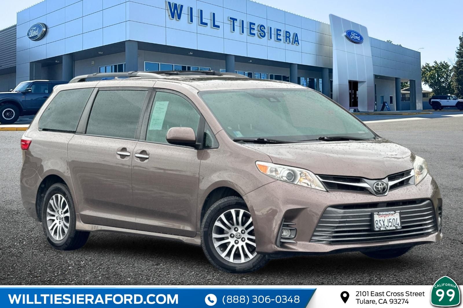 2020 Toyota Sienna XLE 8 Passenger