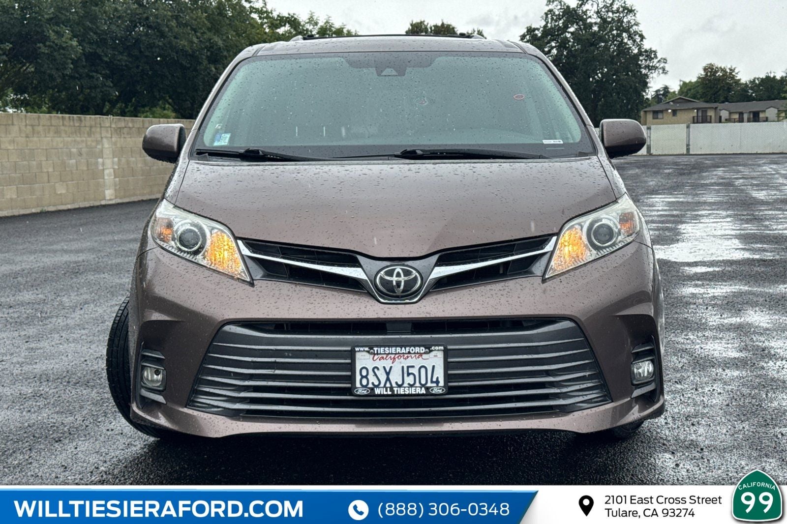 2020 Toyota Sienna XLE 8 Passenger