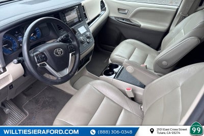 2020 Toyota Sienna XLE 8 Passenger