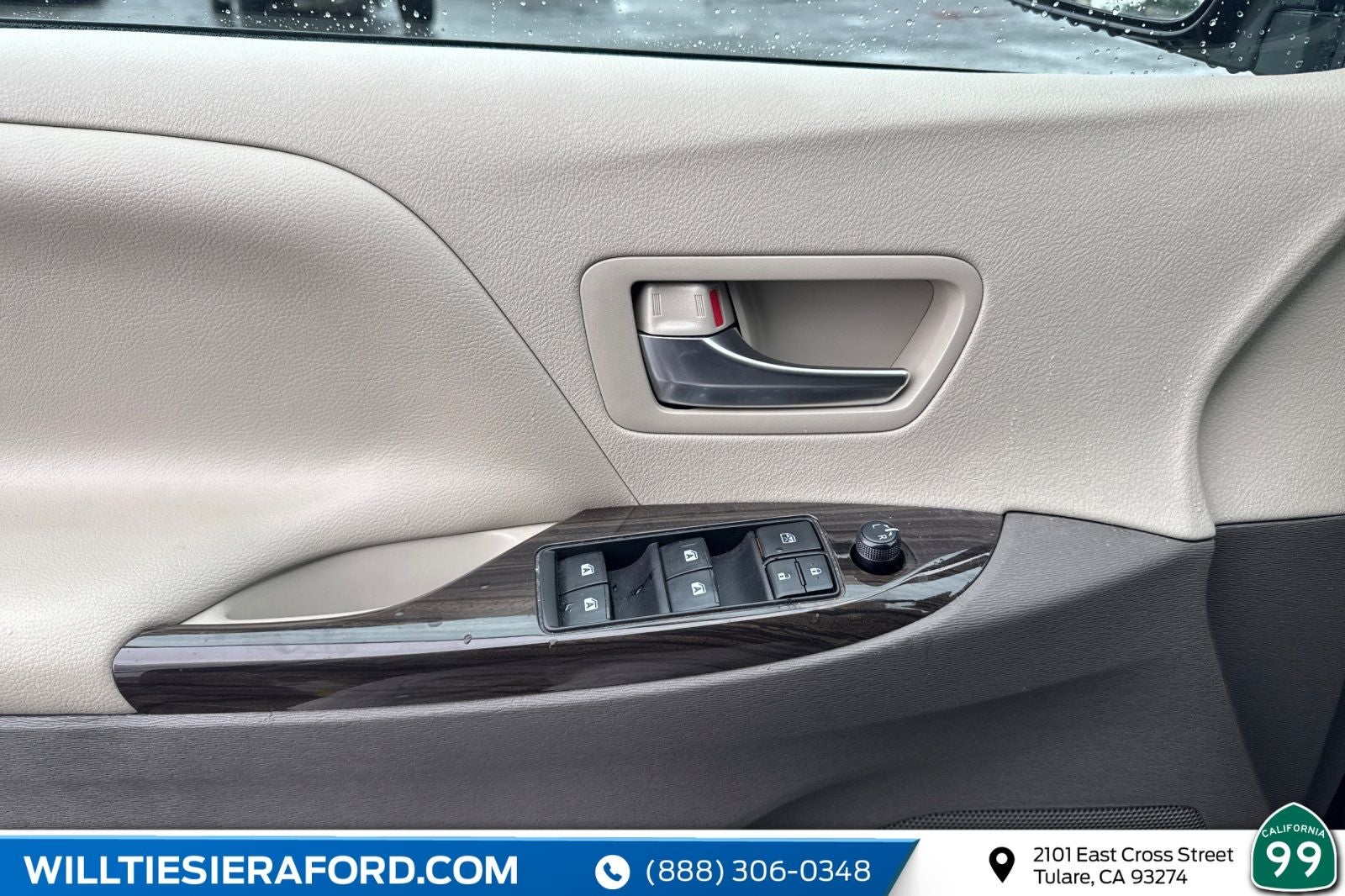 2020 Toyota Sienna XLE 8 Passenger
