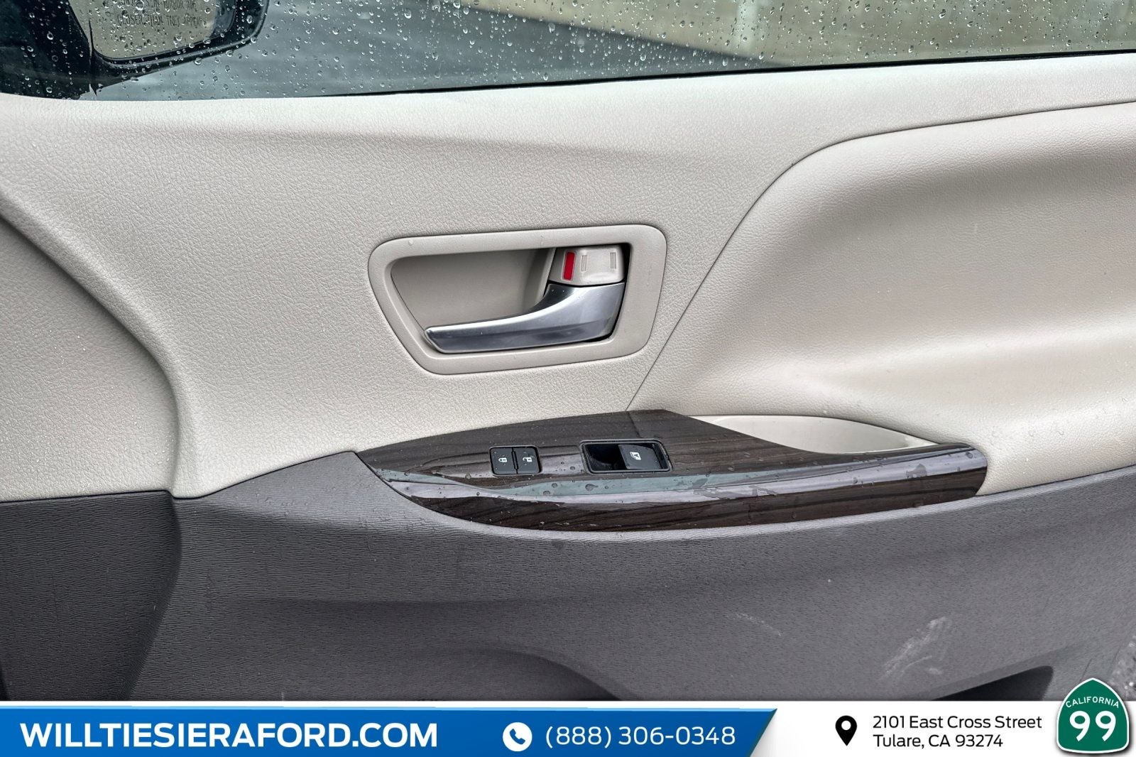 2020 Toyota Sienna XLE 8 Passenger