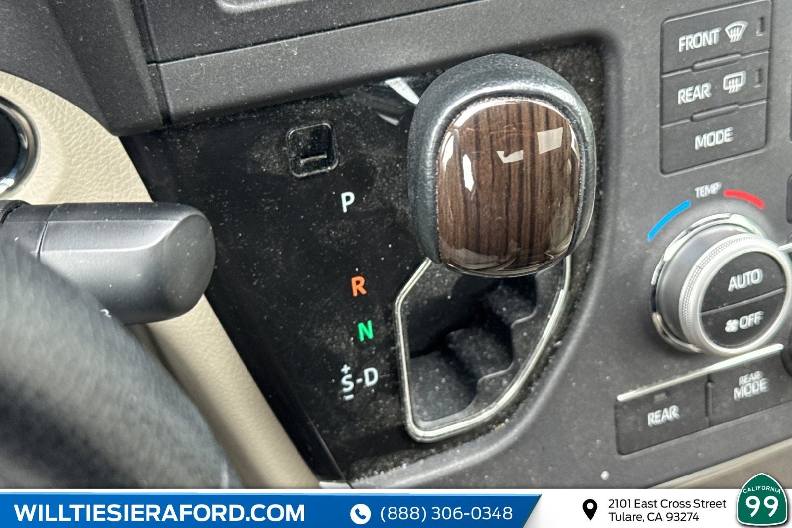 2020 Toyota Sienna XLE 8 Passenger