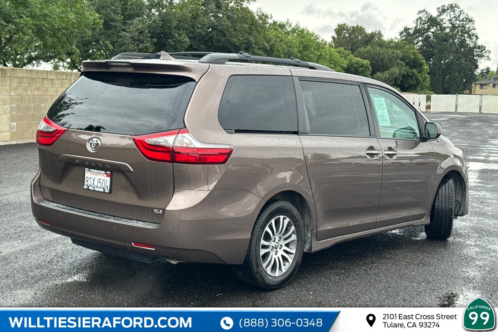 2020 Toyota Sienna XLE 8 Passenger