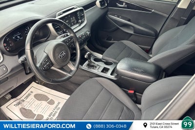 2017 Kia Sorento LX