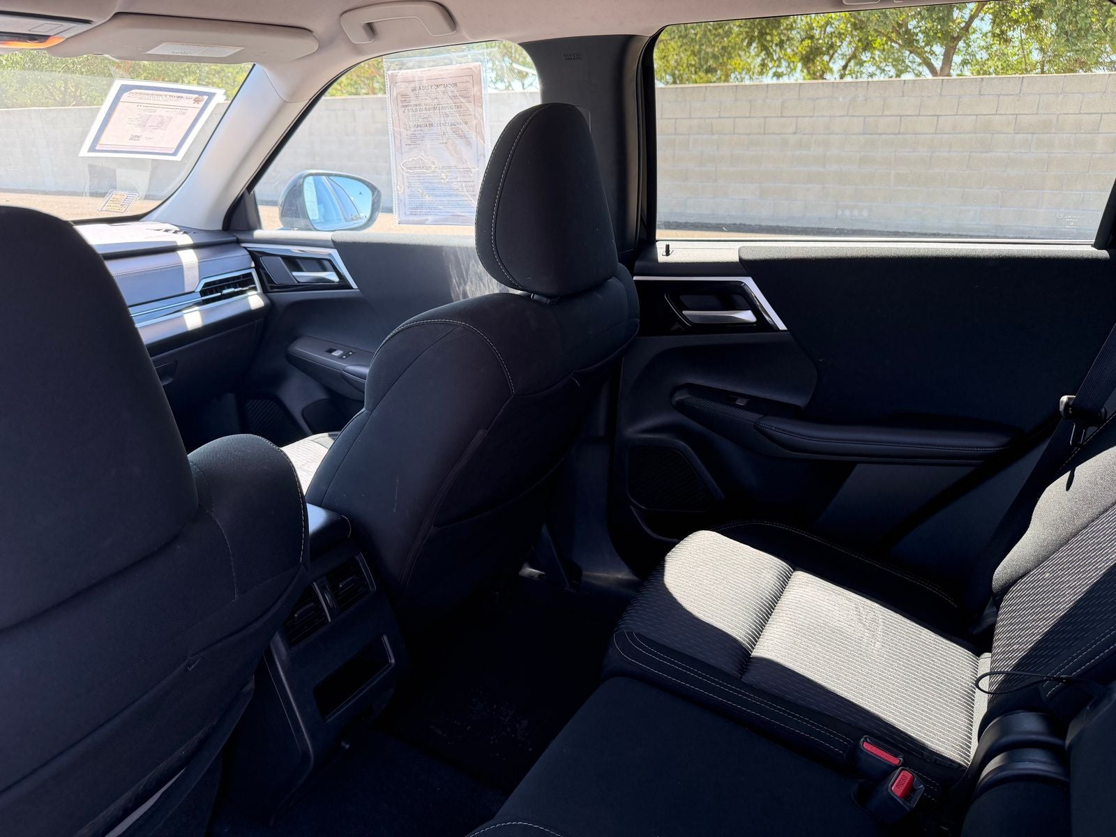 2024 Mitsubishi Outlander ES