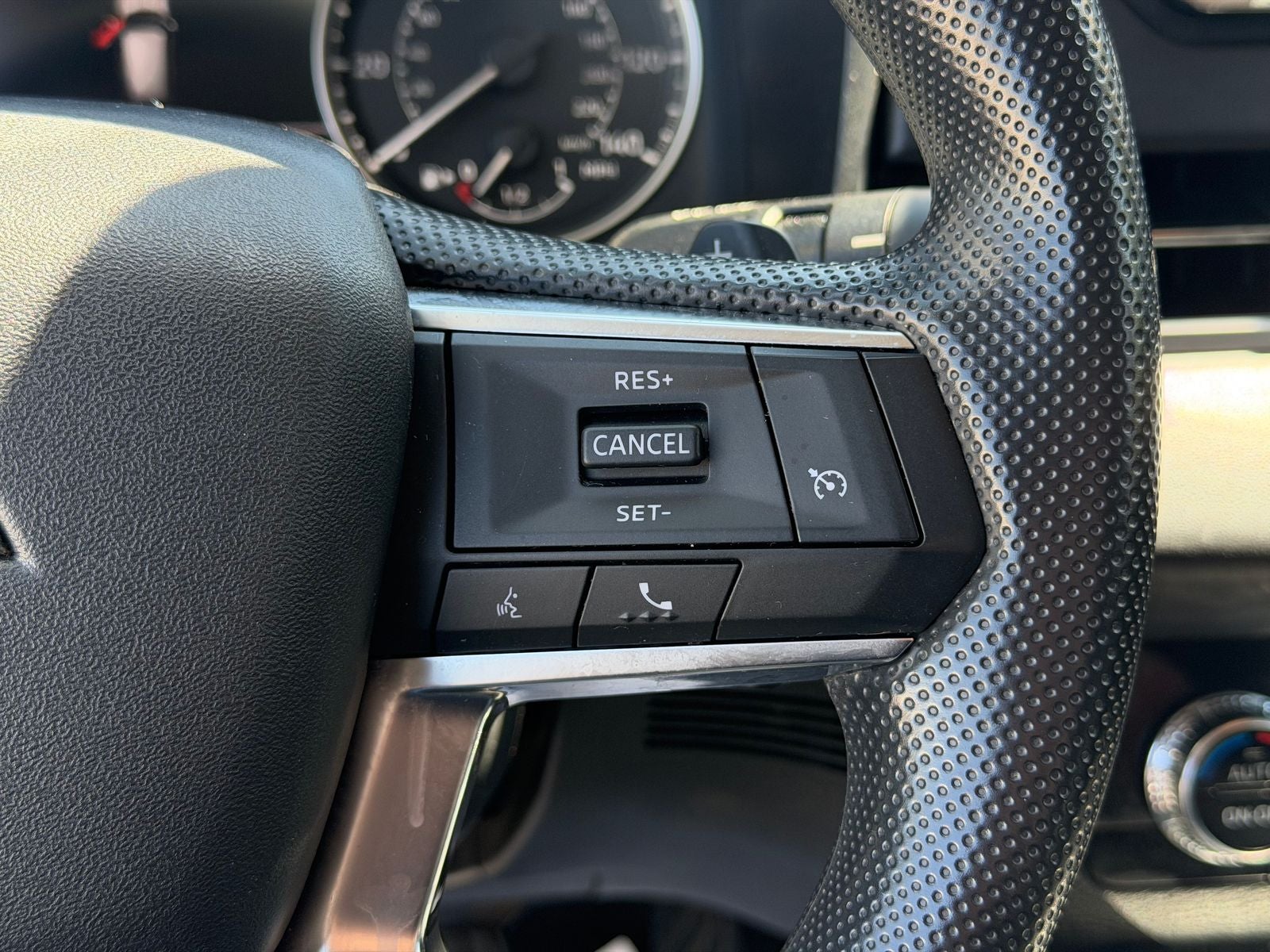 2024 Mitsubishi Outlander ES