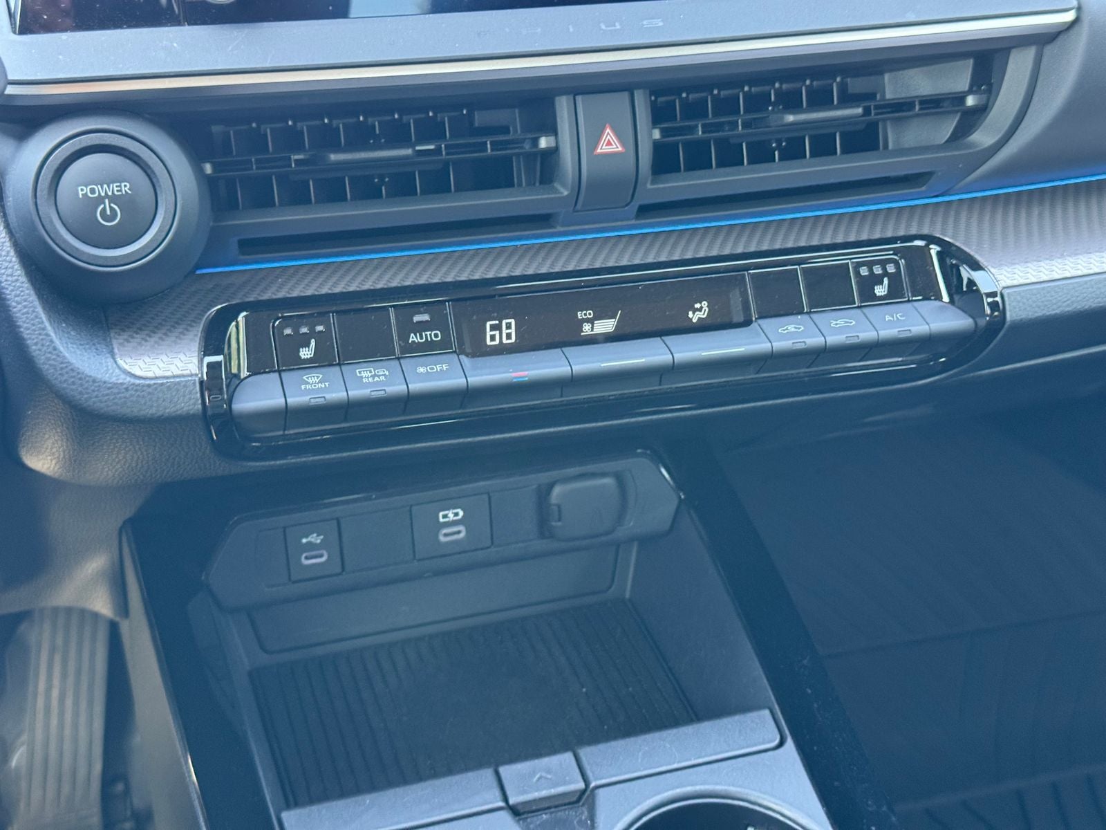 2024 Toyota Prius XLE